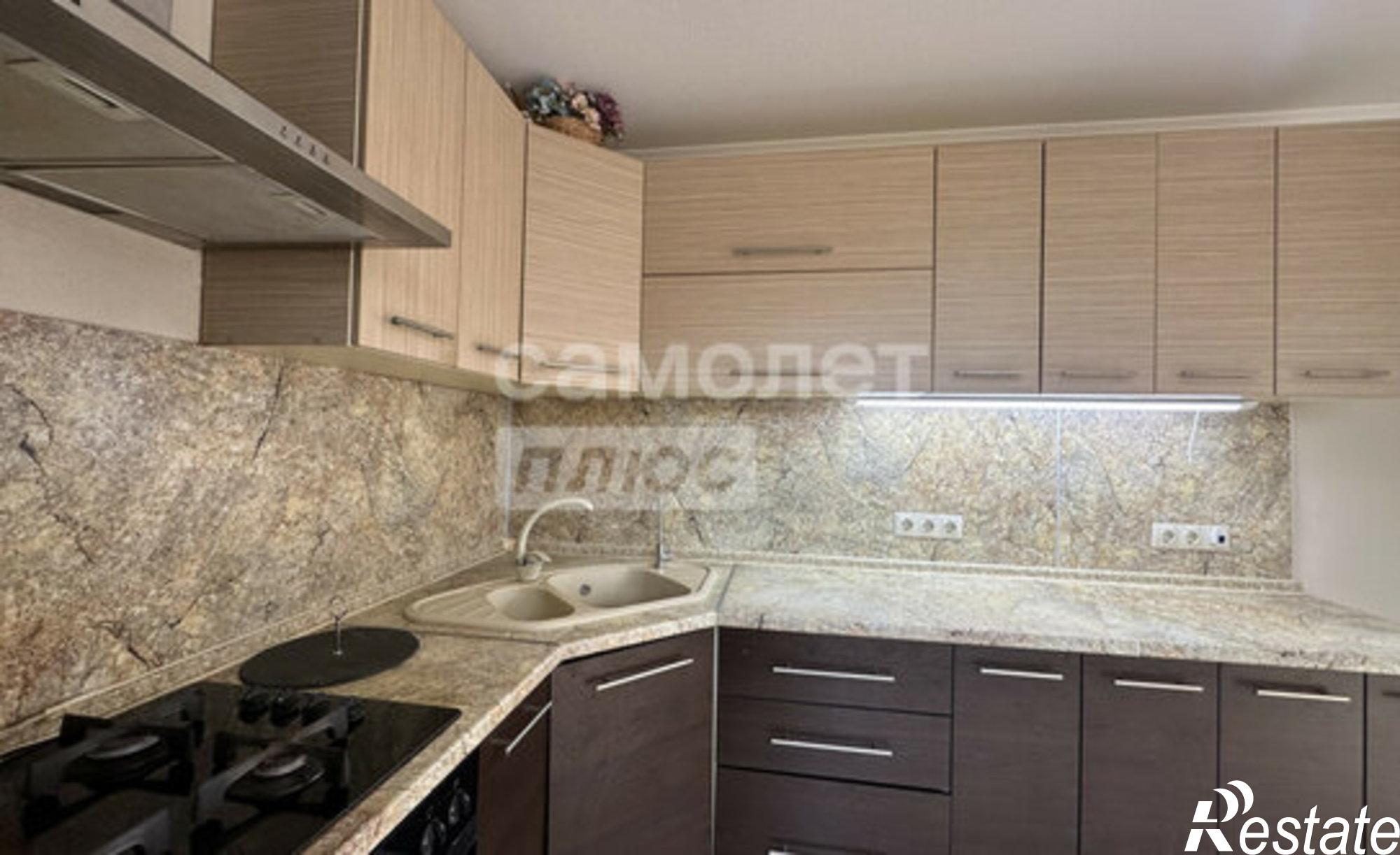 Купить квартиру за 4 500 000 рублей на ул Черноморская, 41