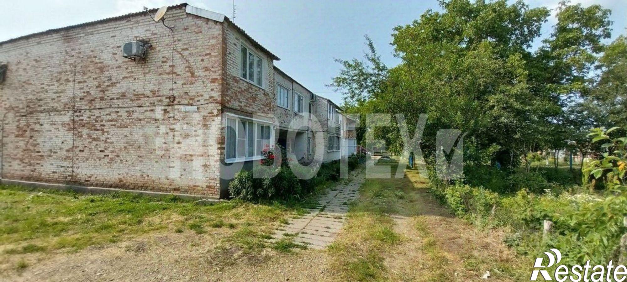 Купить квартиру за 1 100 000 рублей на Гулькевичский район, Советский п.