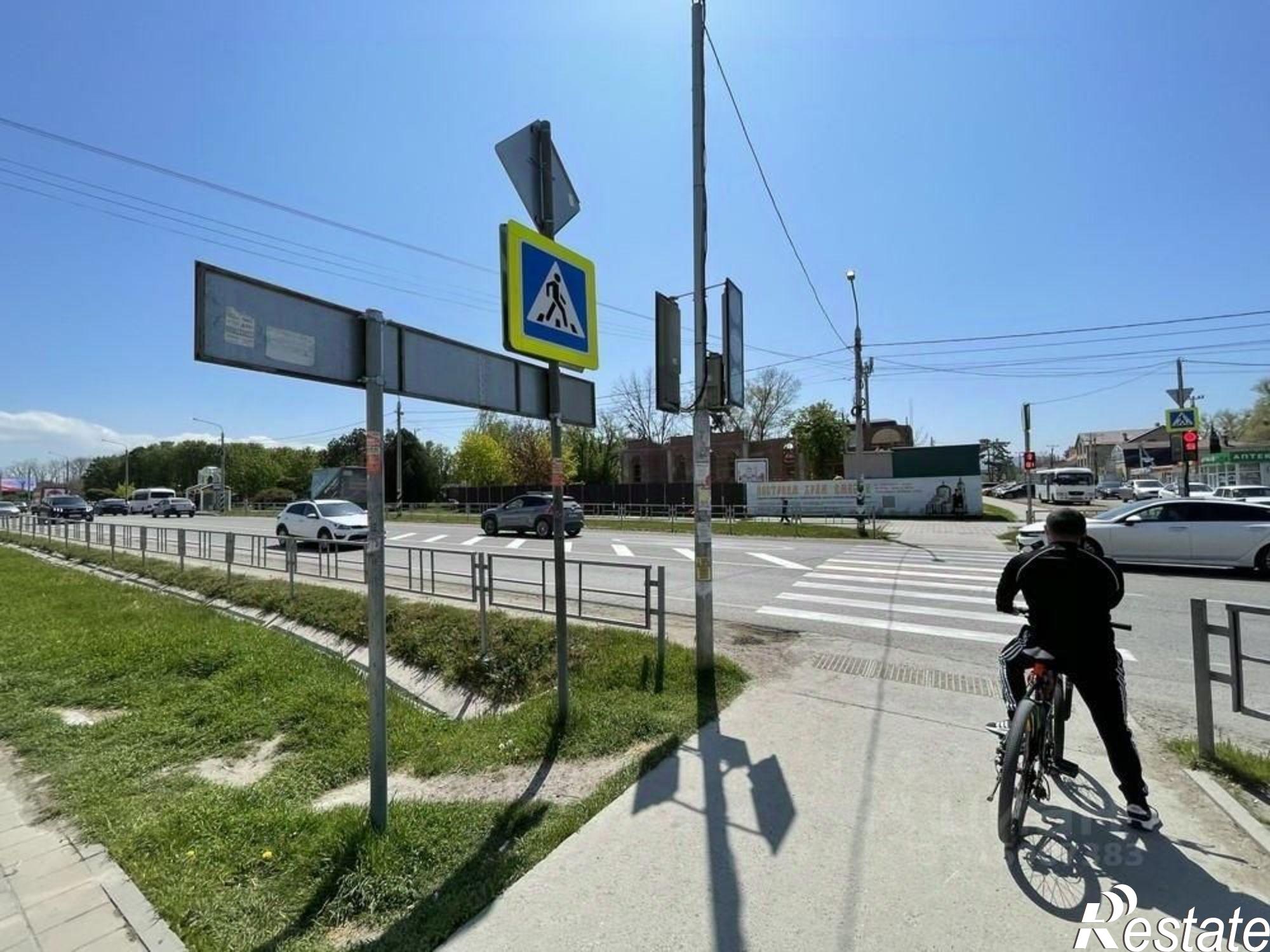 Купить торговое помещение за 84 897 500 рублей на ул Мира, 59/96