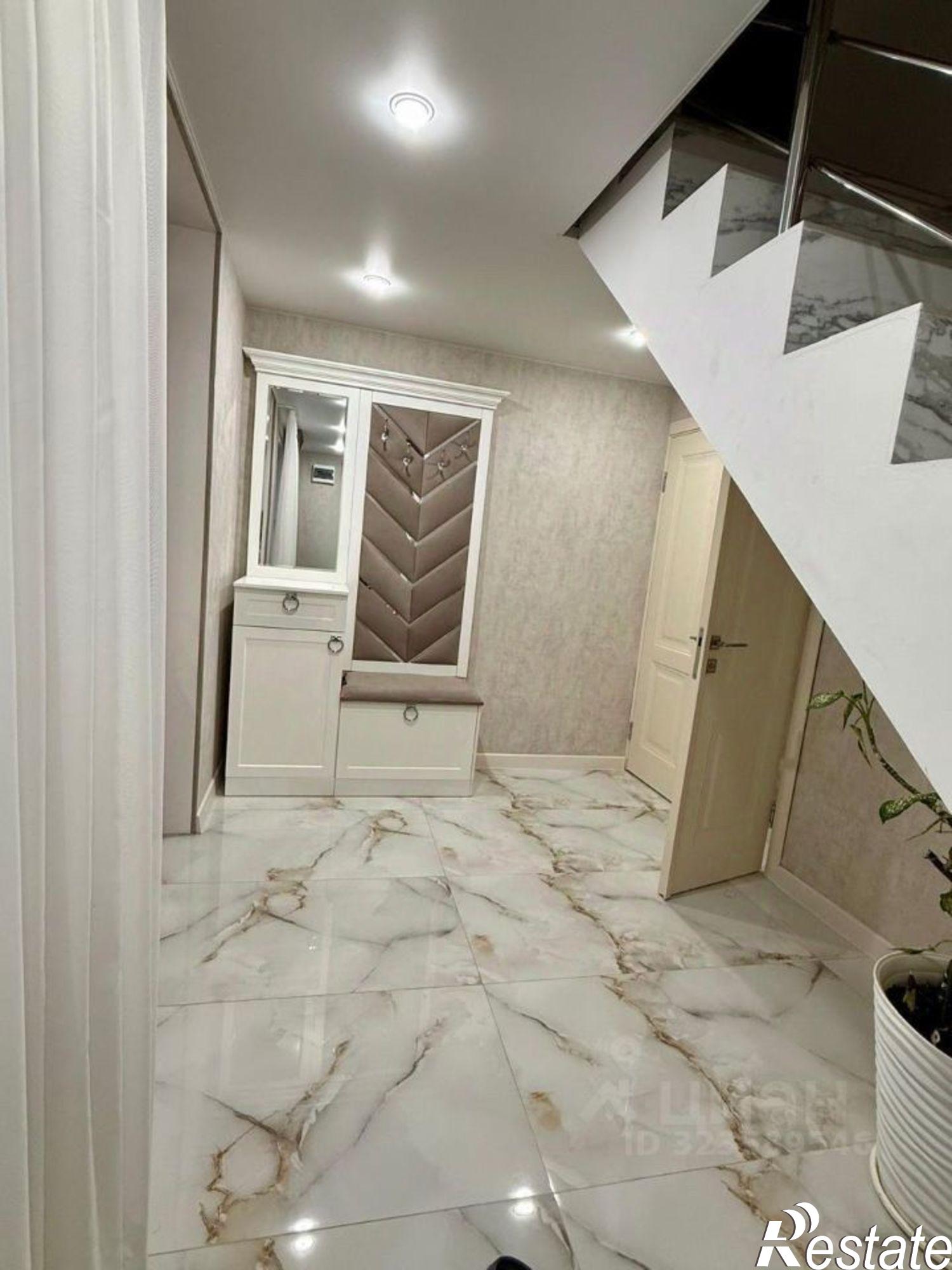 Купить дачу, дом, коттедж за 27 000 000 рублей на ул Перспективная, 9