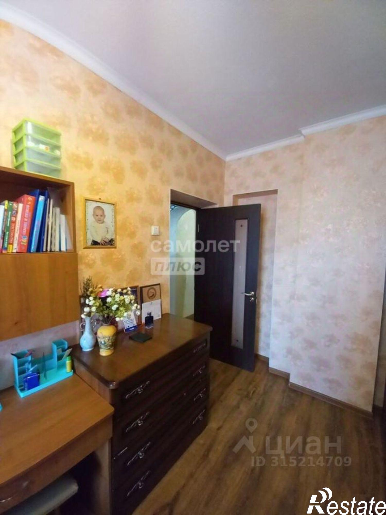 Купить квартиру за 4 800 000 рублей на Абинский район, Ахтырский п.г.т.