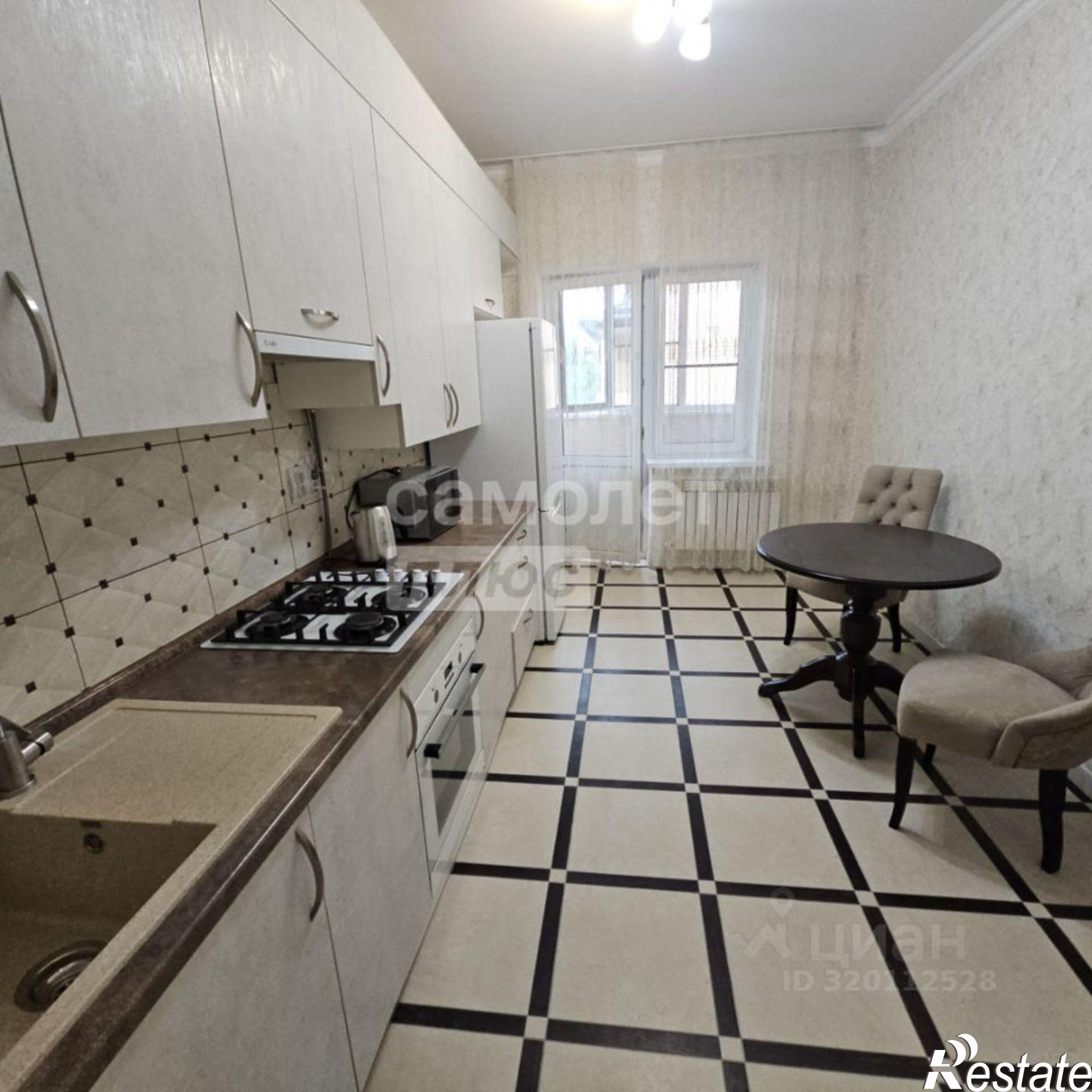 Купить квартиру за 6 400 000 рублей на Абинский район, Абинск г.