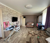 2-комн, 42кв м, этаж 2/2 ул Карла Маркса, 116