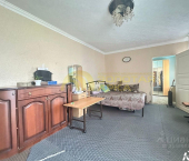 3-комн, 75кв м, этаж 1/1 улица Ильича, 13