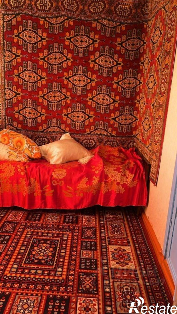 3-комн квартира ул 60 лет Октября, 2,  д. 2