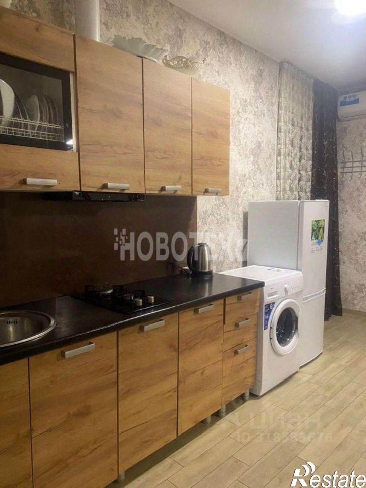 Коттедж/дом улица Красной Розы, 18,  д. 18