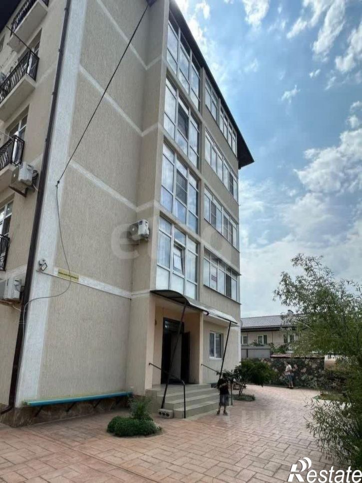 1-комн квартира Лазурная улица, 21,  д. 21