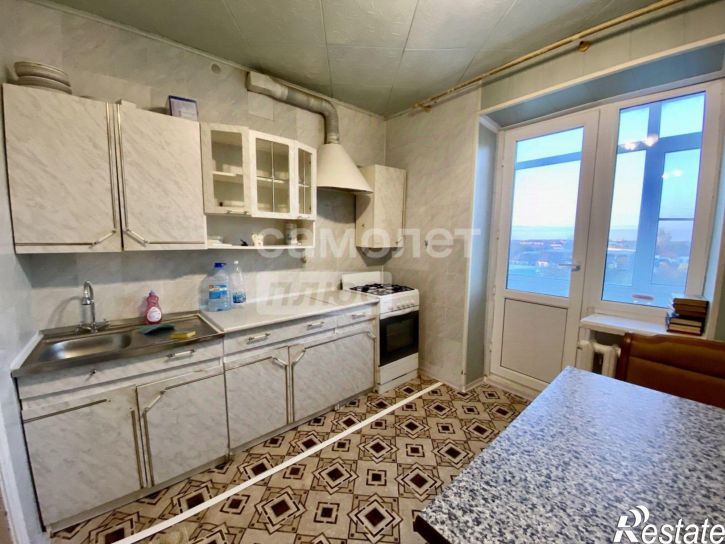 2-комн квартира улица 50 лет Октября, 124,  д. 124