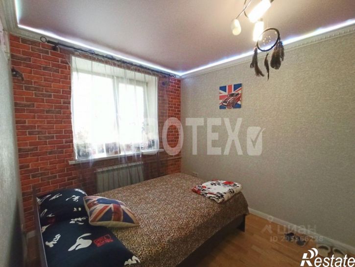 4-комн квартира улица Свердлова, 136,  д. 136