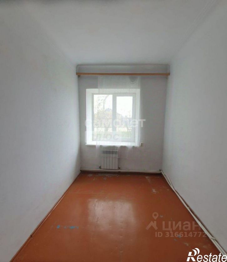 3-комн квартира Революционная улица, 40,  д. 40