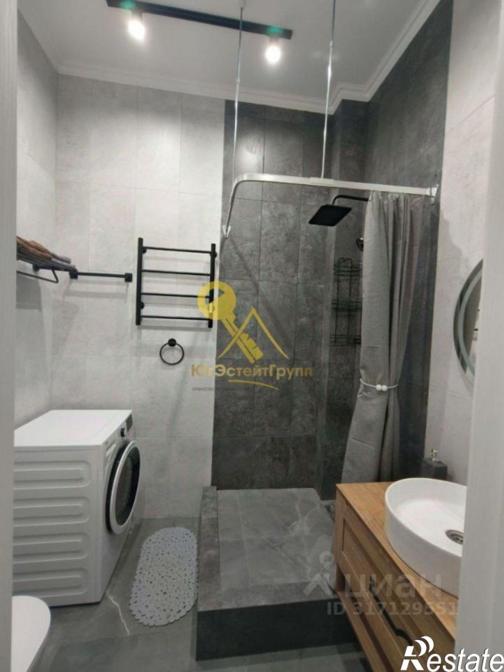 2-комн квартира улица Газовиков, 3А/2,  д. 3А/2