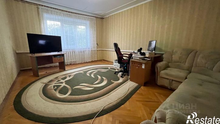 3-комн квартира г Лабинск, ул Ладожская, 36