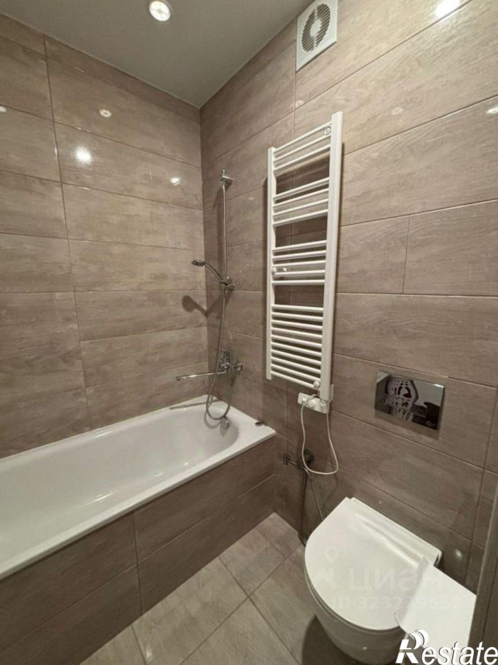 2-комн квартира улица Газовиков, 3А/3,  д. 3А/3