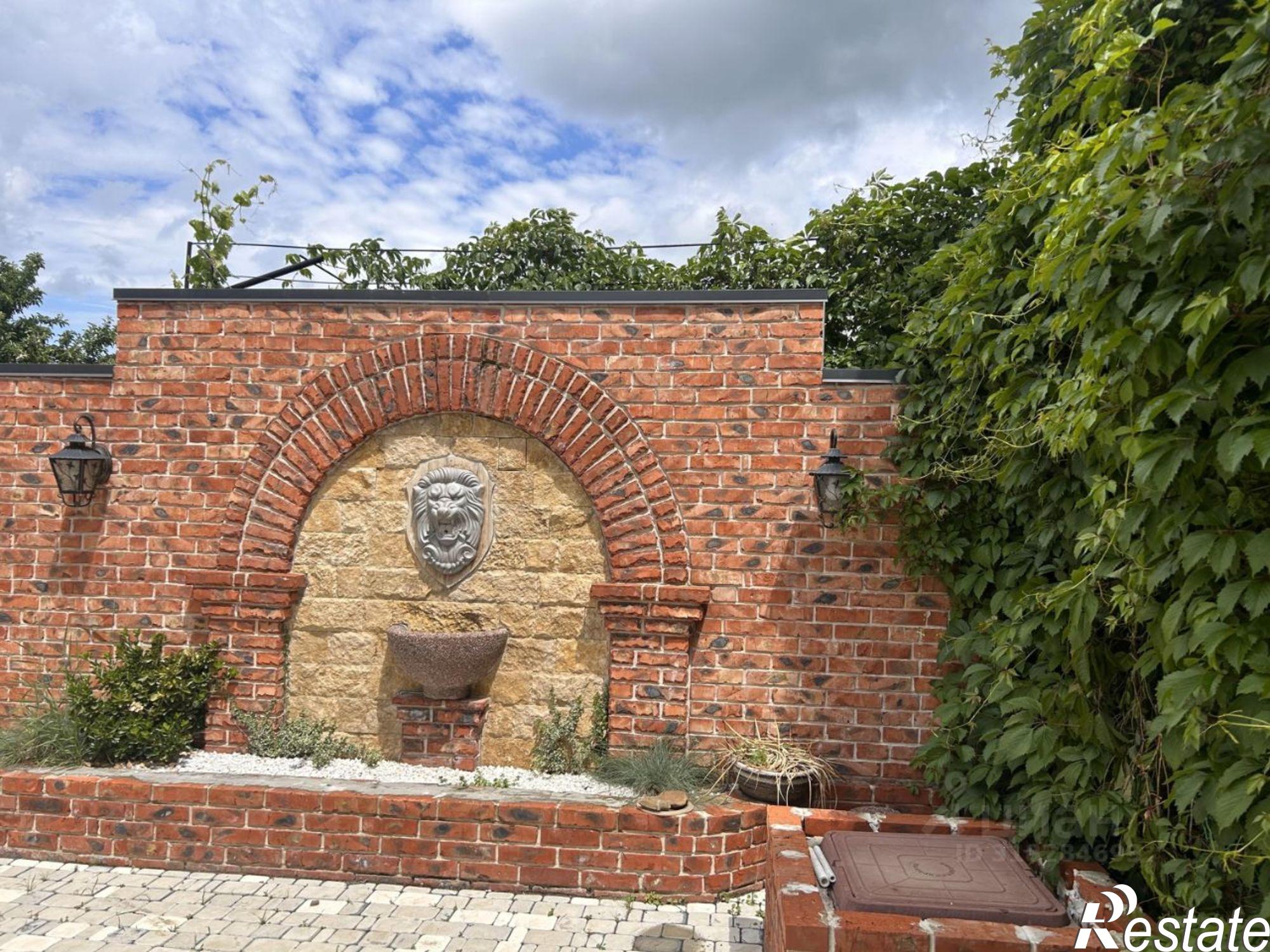 Купить дачу, дом, коттедж за 23 000 000 рублей на Рождественская улица, 6