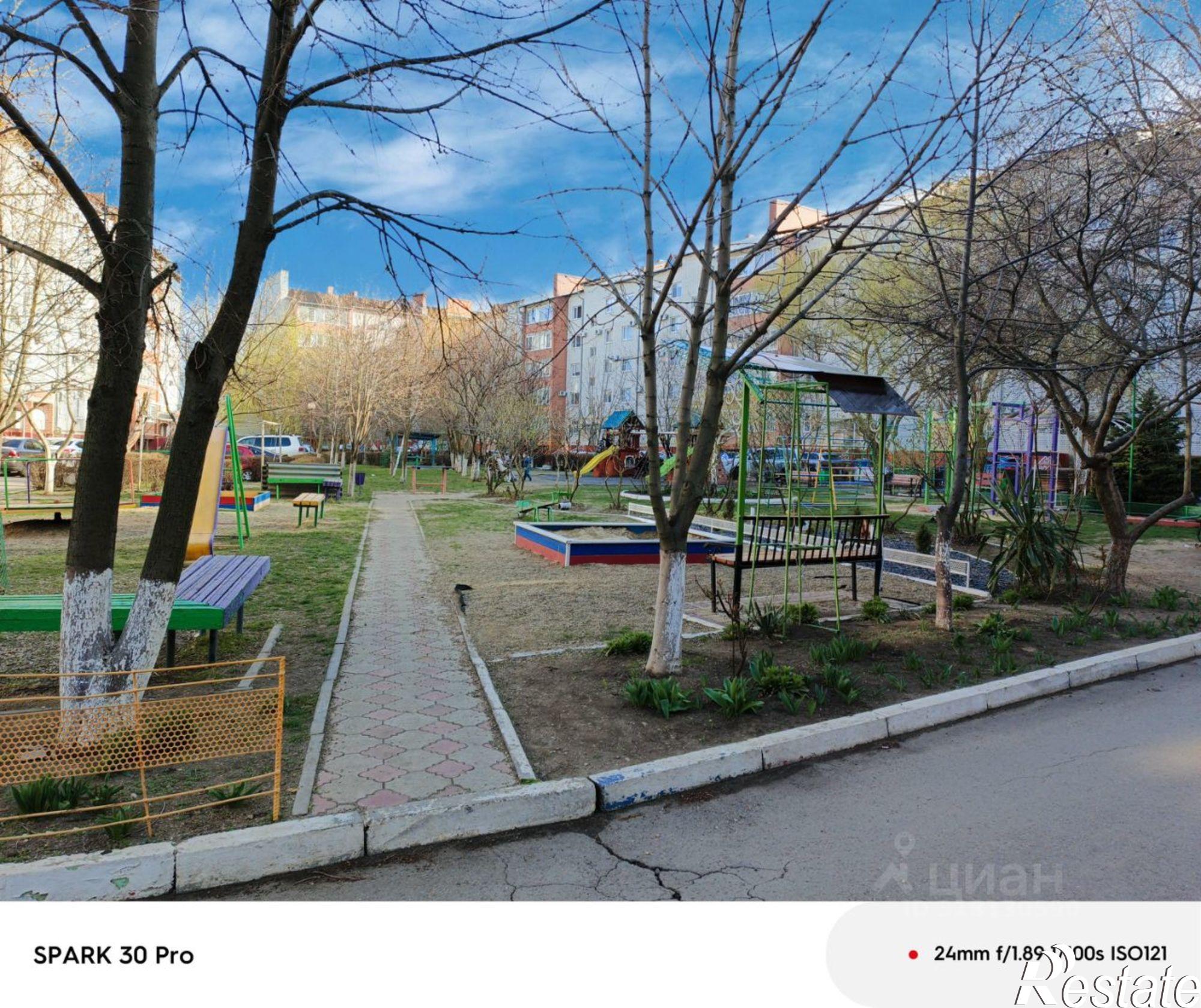 Сдать квартиру за 20 000 рублей на Ейск, улица Пушкина, 71/2