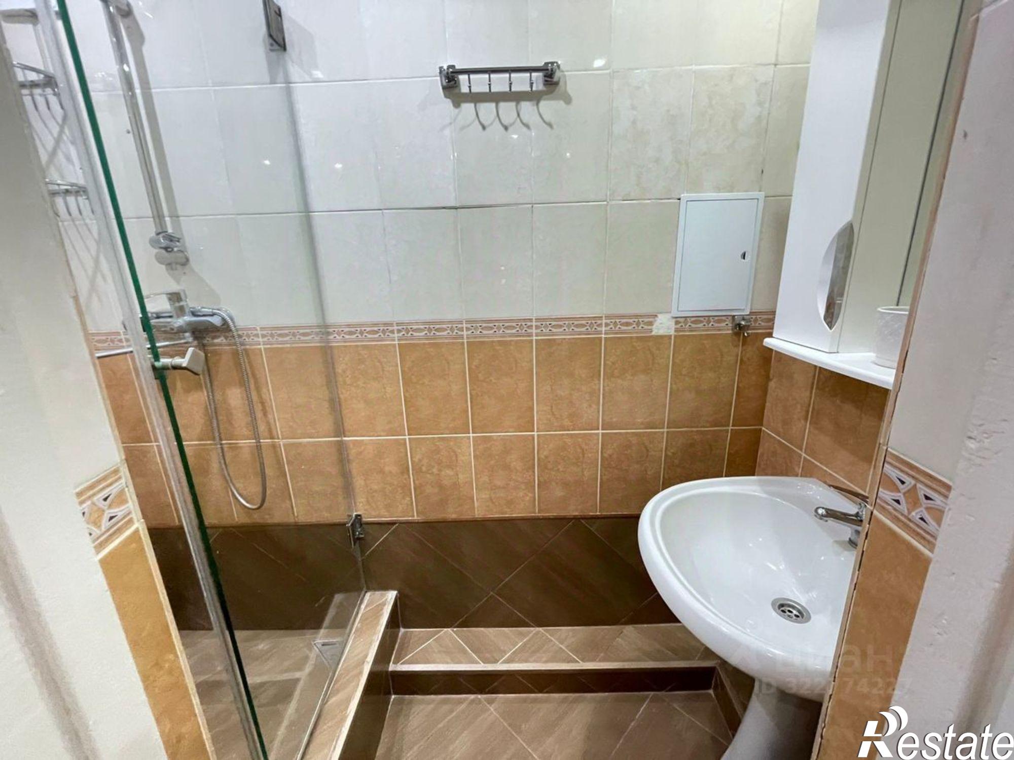 Купить квартиру за 7 100 000 рублей на Сочи, улица Лазарева, 42