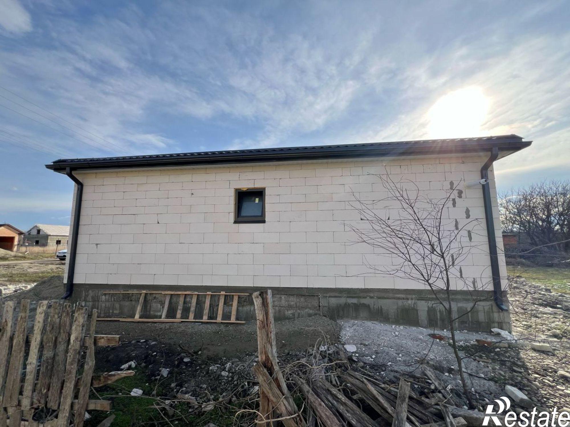 Купить дачу, дом, коттедж за 4 651 000 рублей на Центральная улица, 27