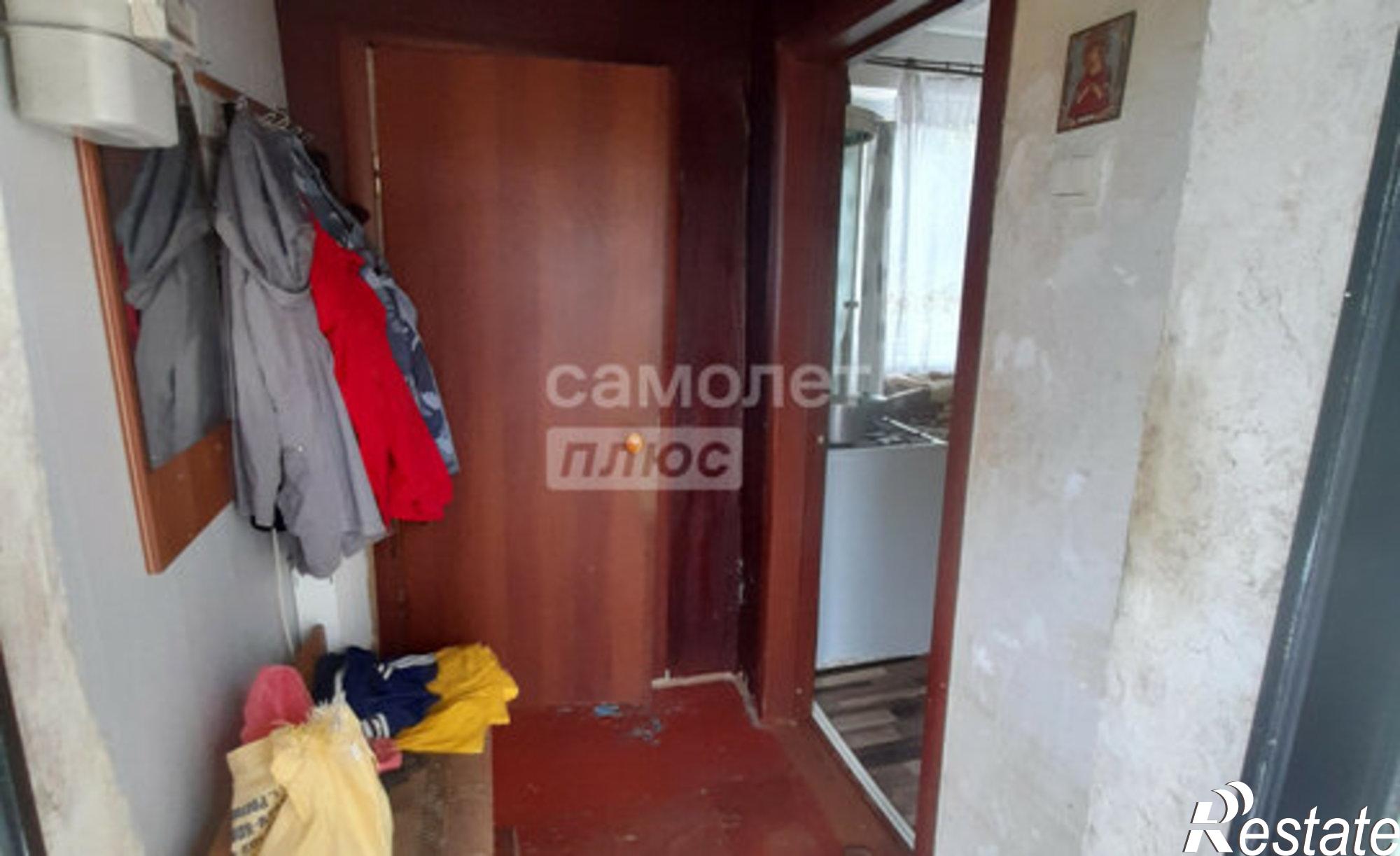 Купить квартиру за 2 100 000 рублей на Кореновский район, станица Раздольная, Советская улица, 4