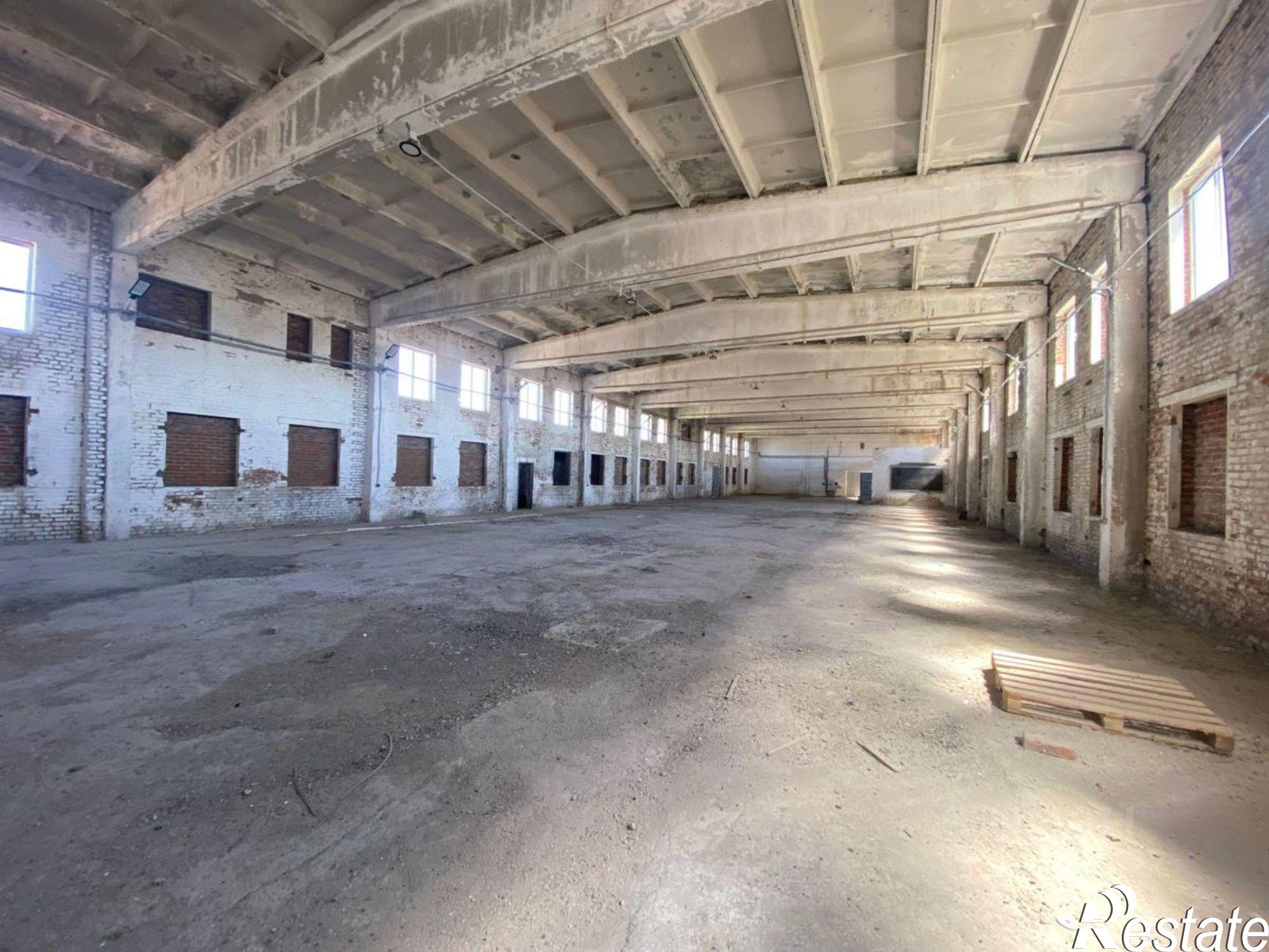 Сдать производственную площадь за 115 000 рублей на ул Заполотняная, 15