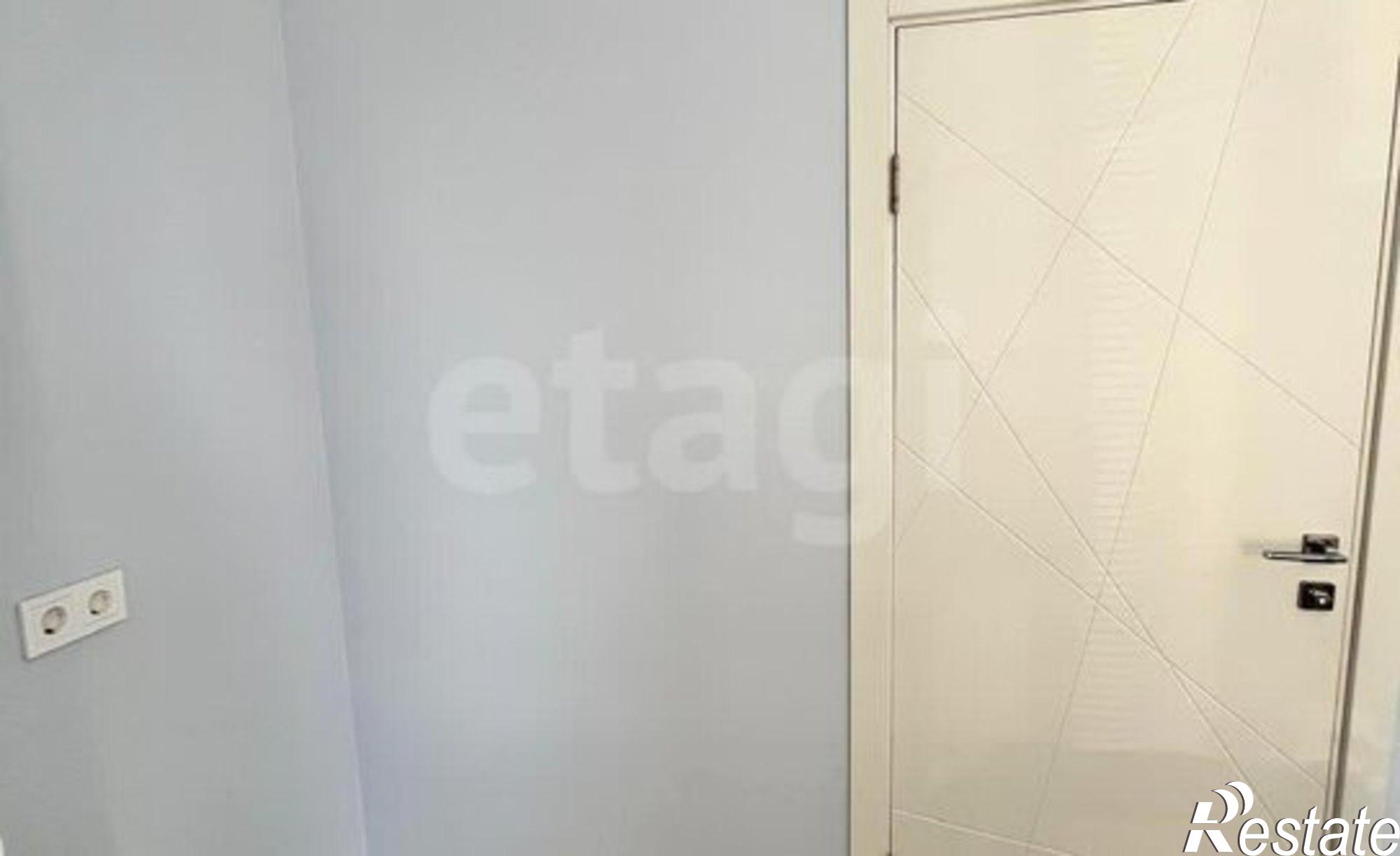 Купить квартиру за 14 000 000 рублей на ул Калинина, 150 19