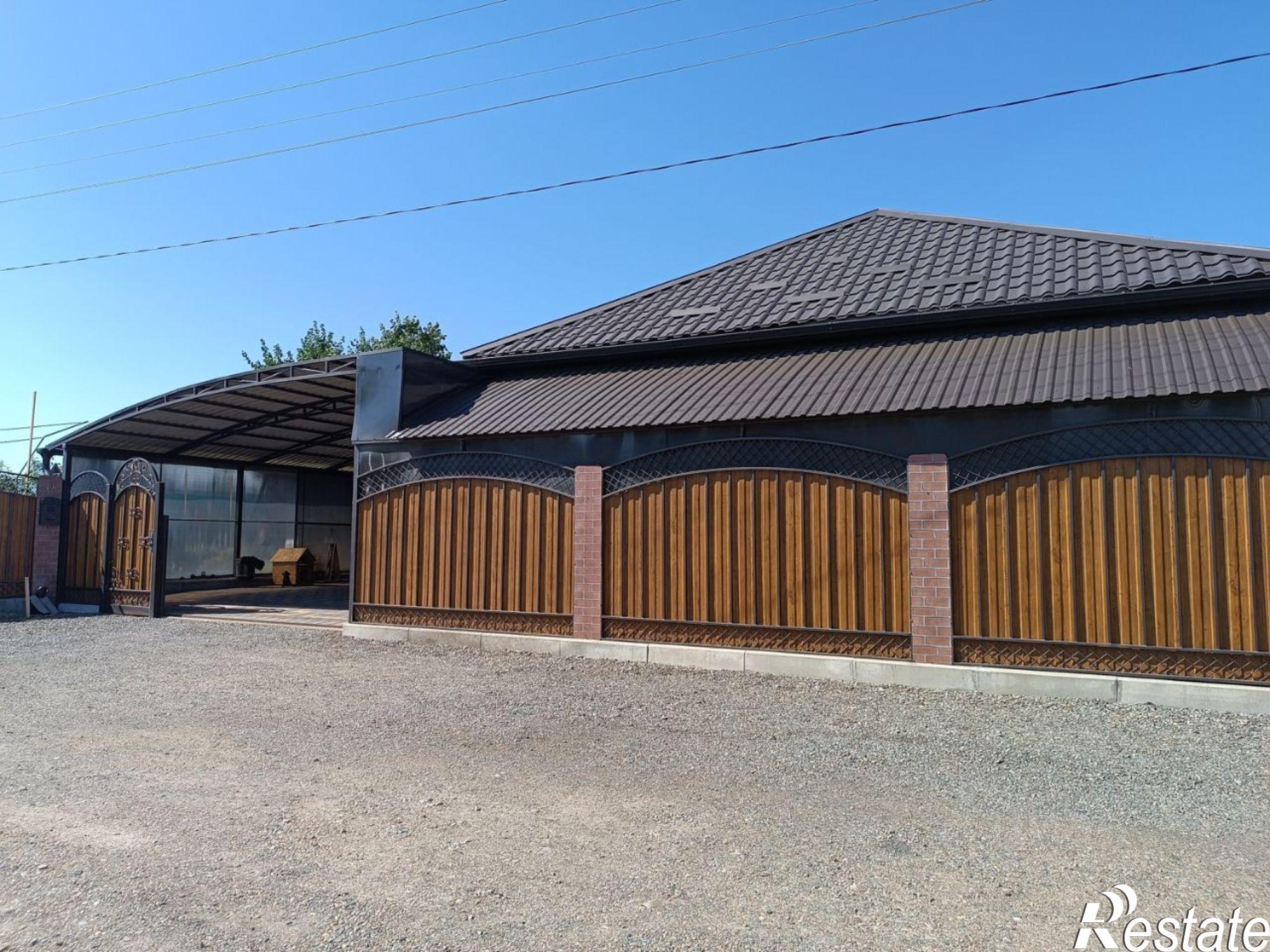 Купить дачу, дом, коттедж за 8 590 000 рублей на ул Садовая, 24А