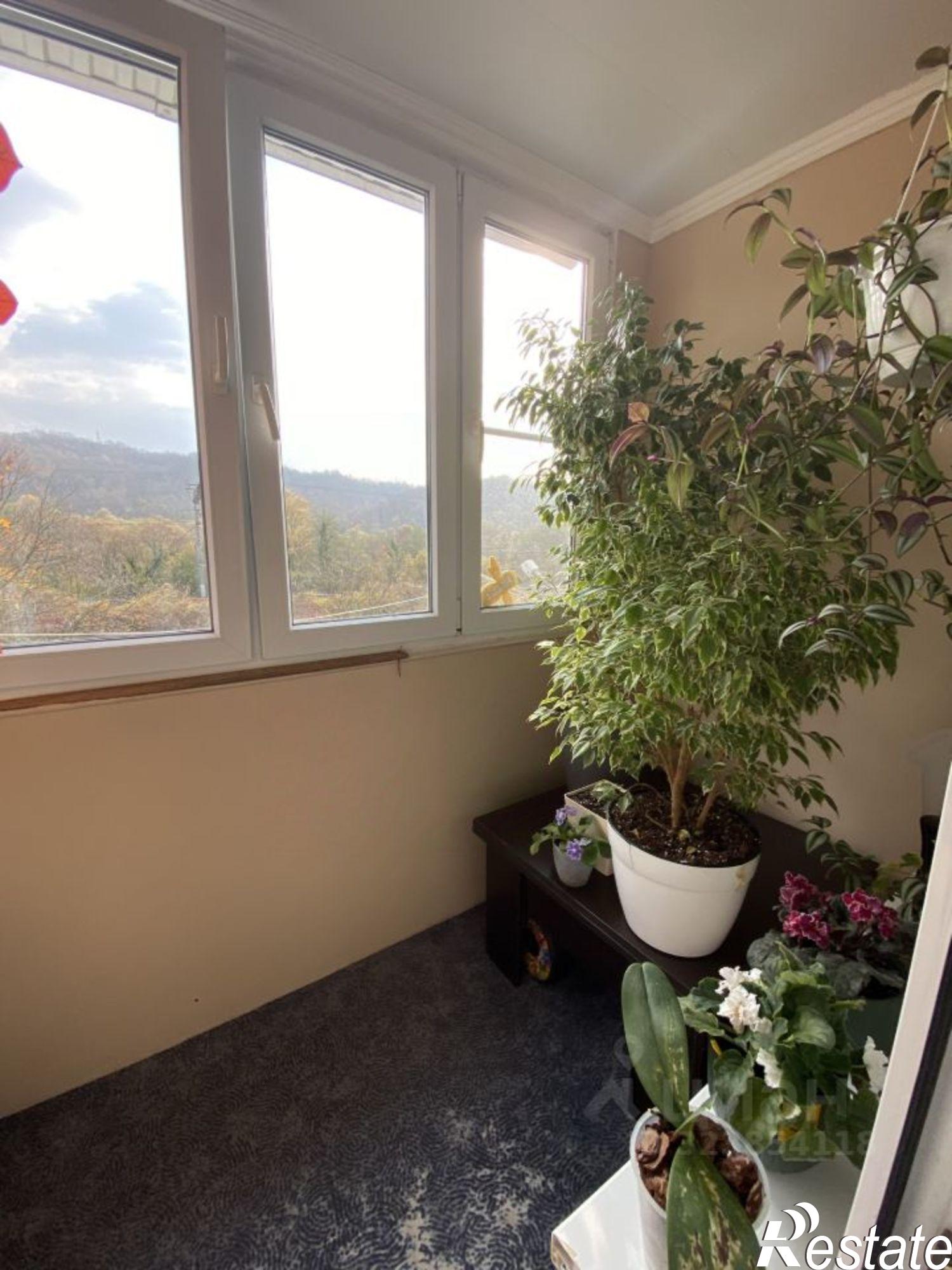 Купить квартиру за 4 200 000 рублей на Зелёная улица, 2