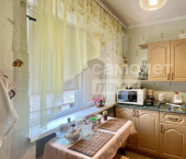 3-комн, 58кв м, этаж 2/2 улица Комарова, 39