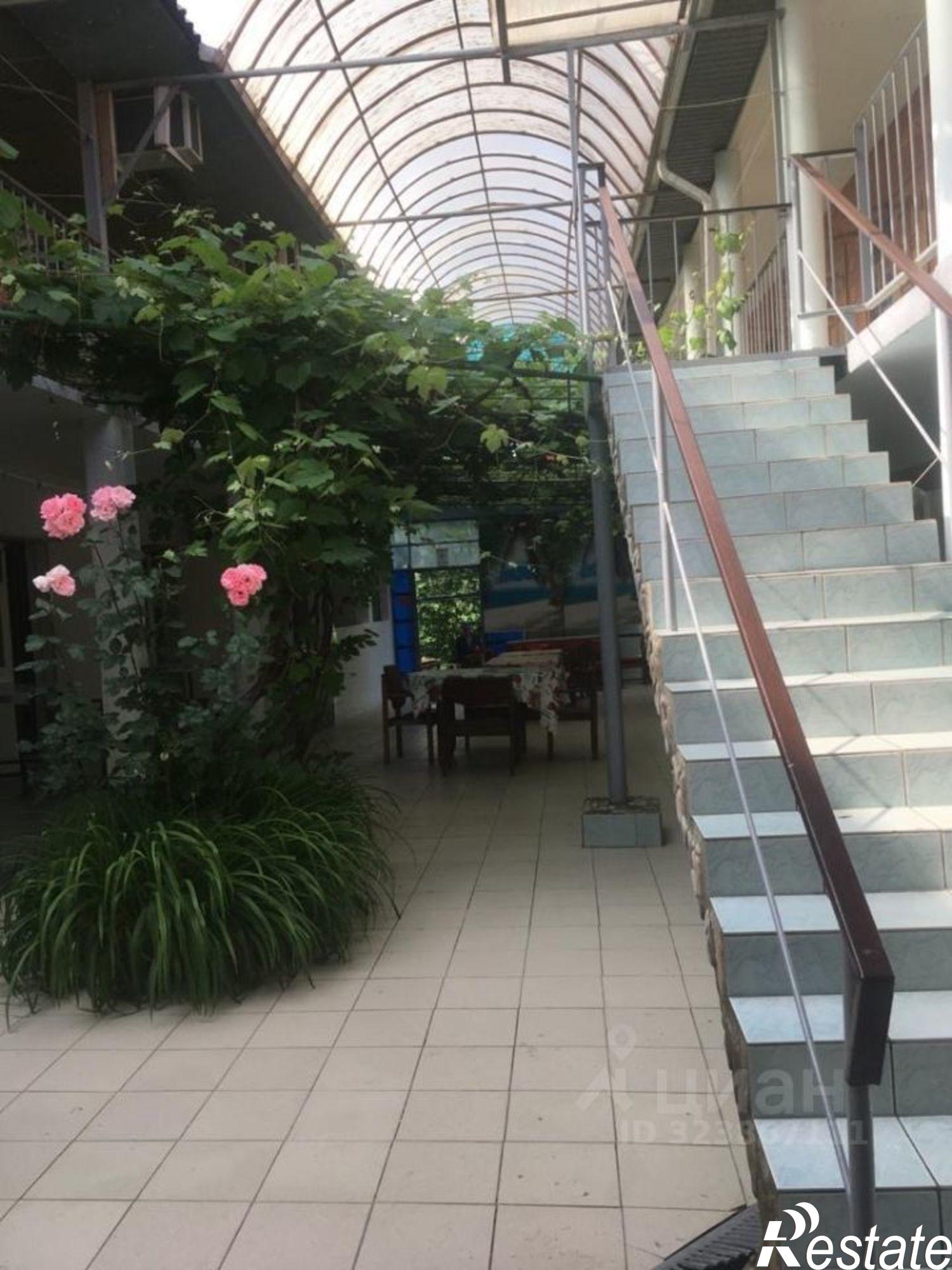 Купить дачу, дом, коттедж за 16 900 000 рублей на ул Совхозная, 8