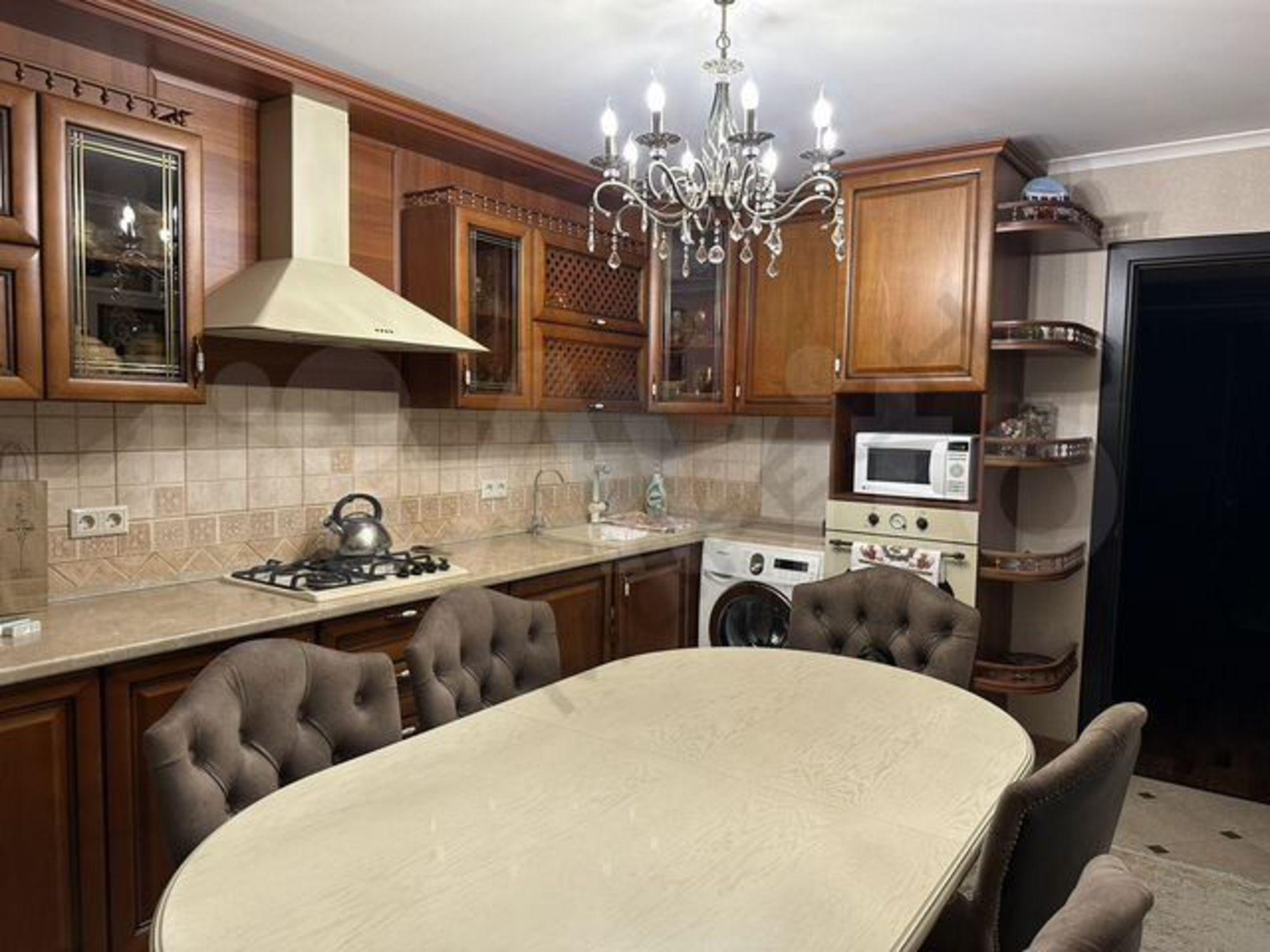 Купить квартиру за 9 500 000 рублей на Наримановская ул, 6