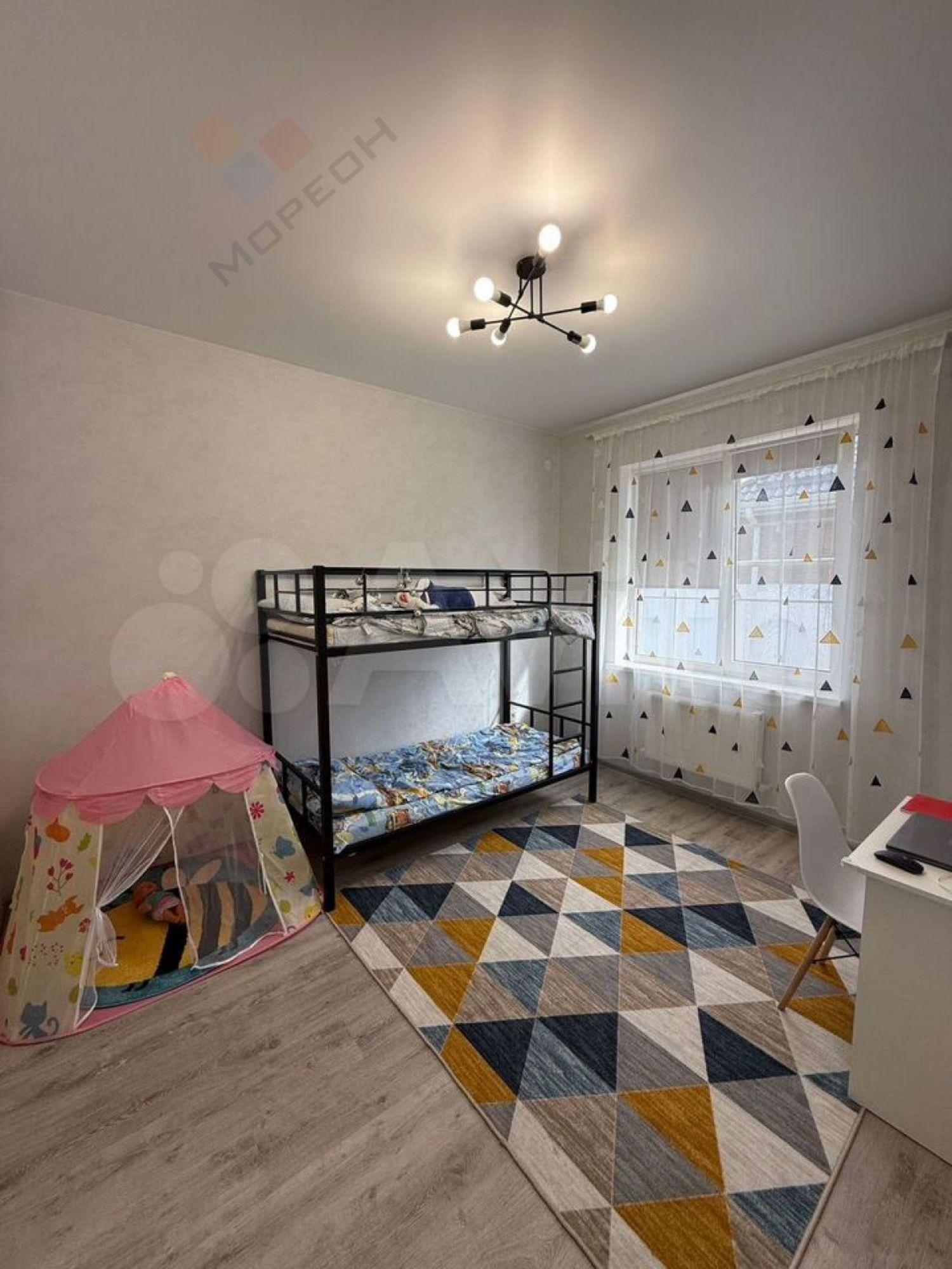 Купить дачу, дом, коттедж за 10 800 000 рублей на Розы Люксембург ул, 101