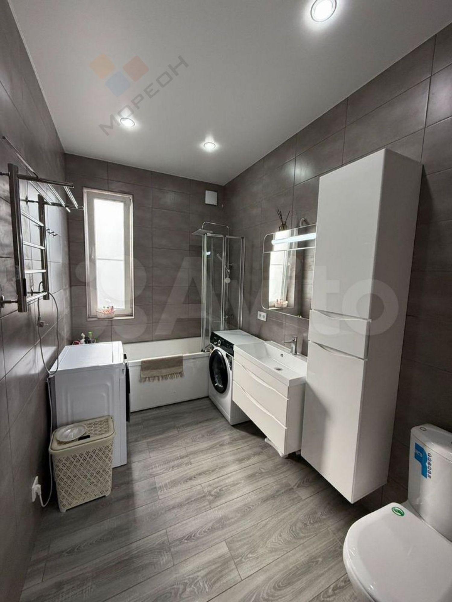 Купить дачу, дом, коттедж за 10 800 000 рублей на Розы Люксембург ул, 101