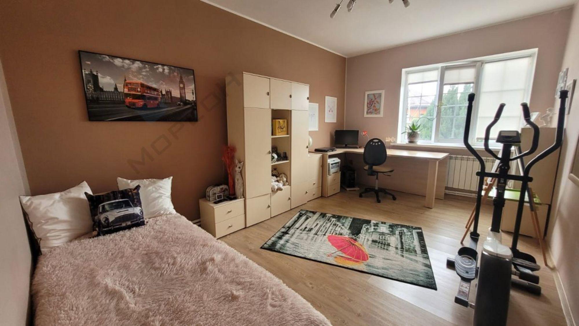 Купить дачу, дом, коттедж за 10 500 000 рублей на Чкалова , 179