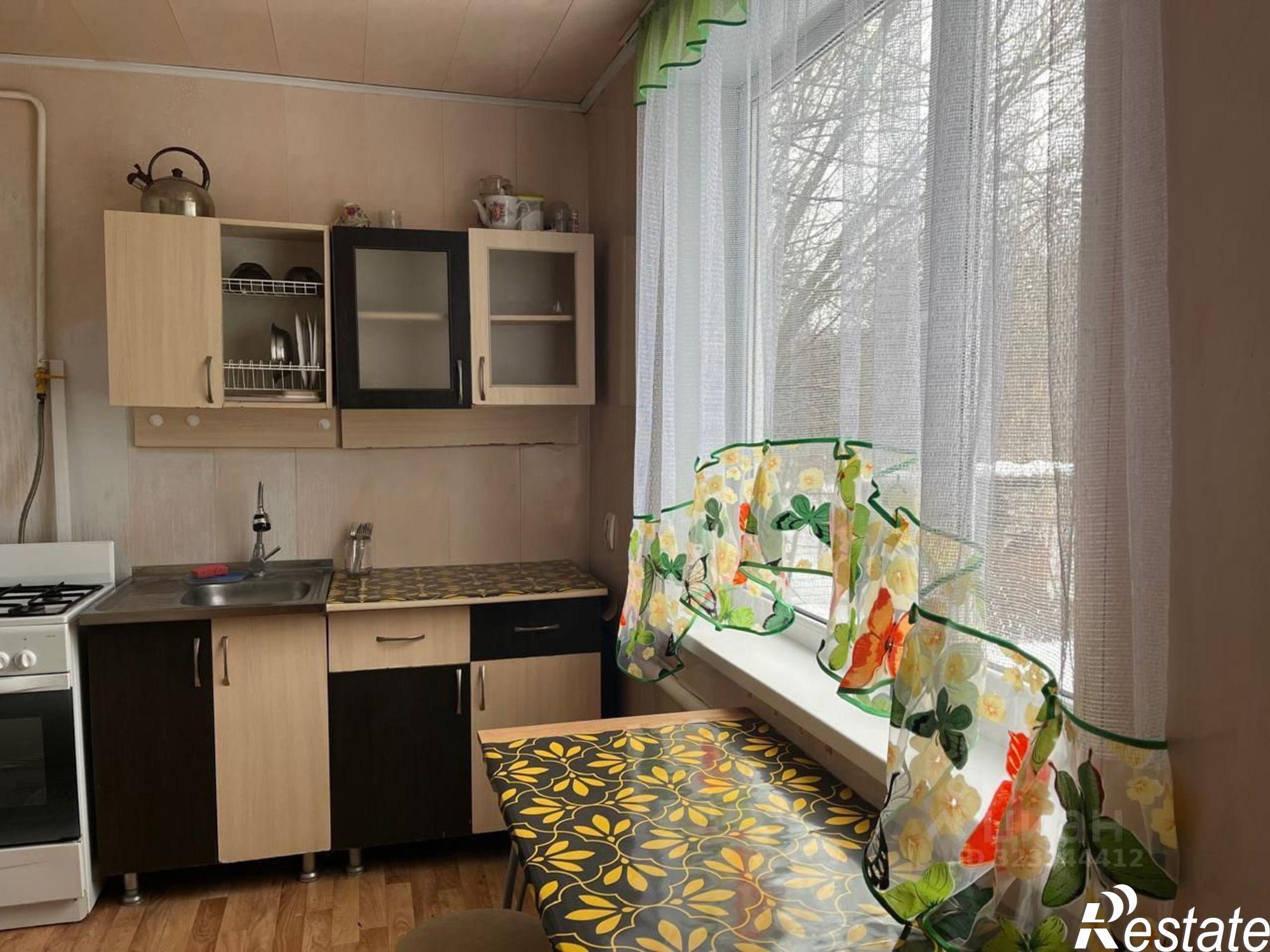 Сдать дачу, дом, коттедж за 10 000 рублей на Вишневый пер, 2