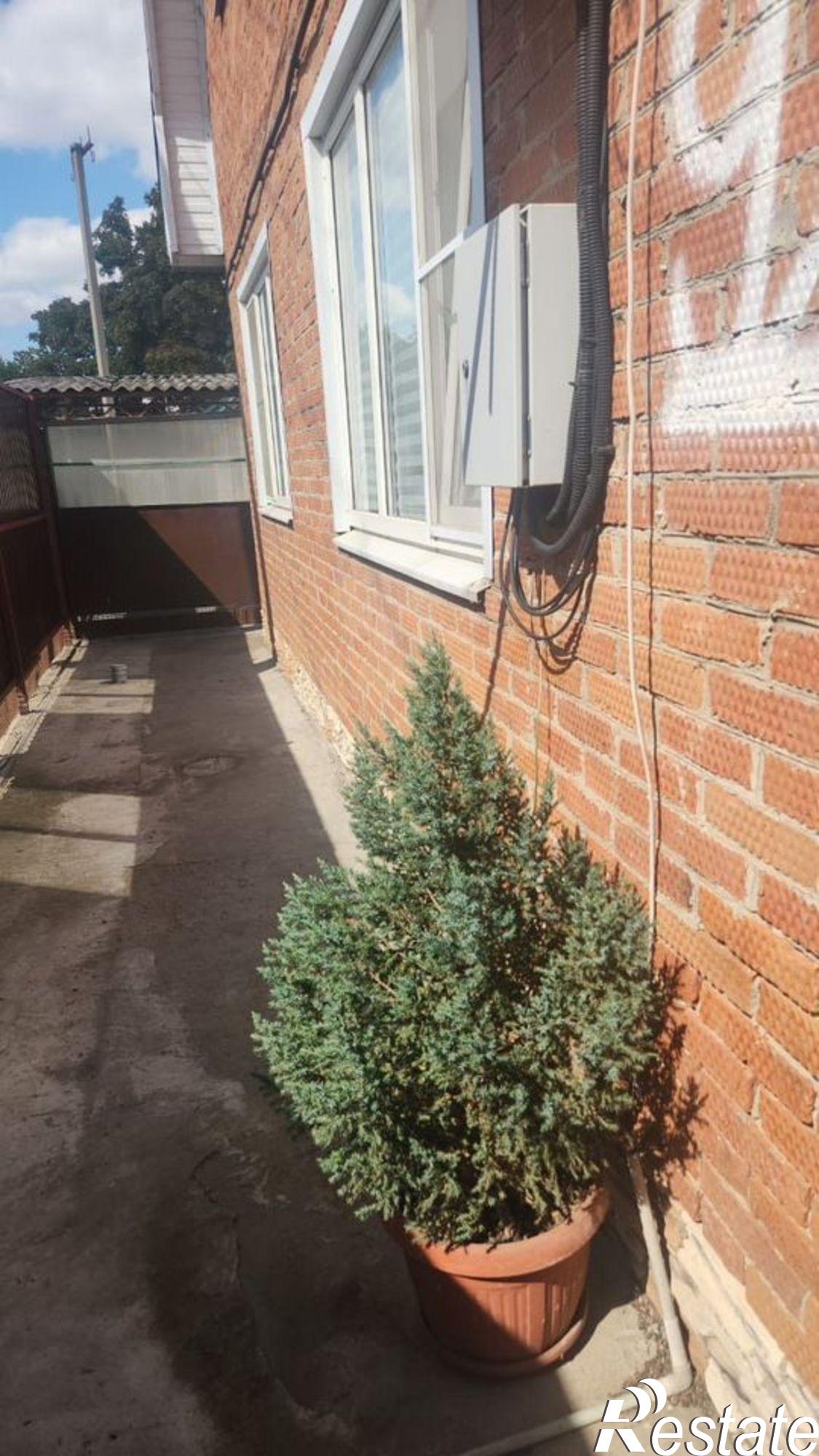 Купить дачу, дом, коттедж за 10 500 000 рублей на улица Чапаева, 94