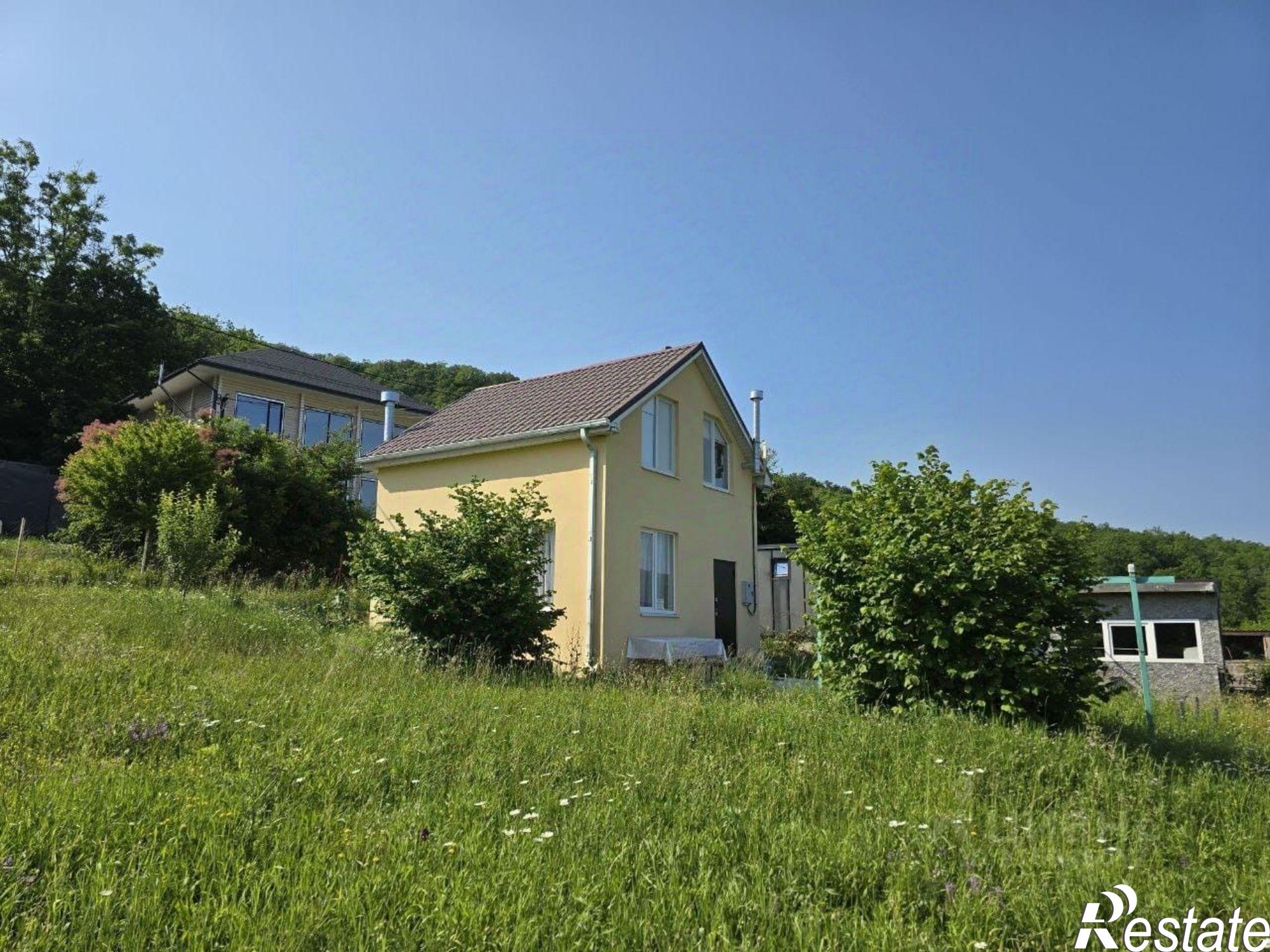 Купить дачу, дом, коттедж за 12 000 000 рублей на улица Логвинова, 2А