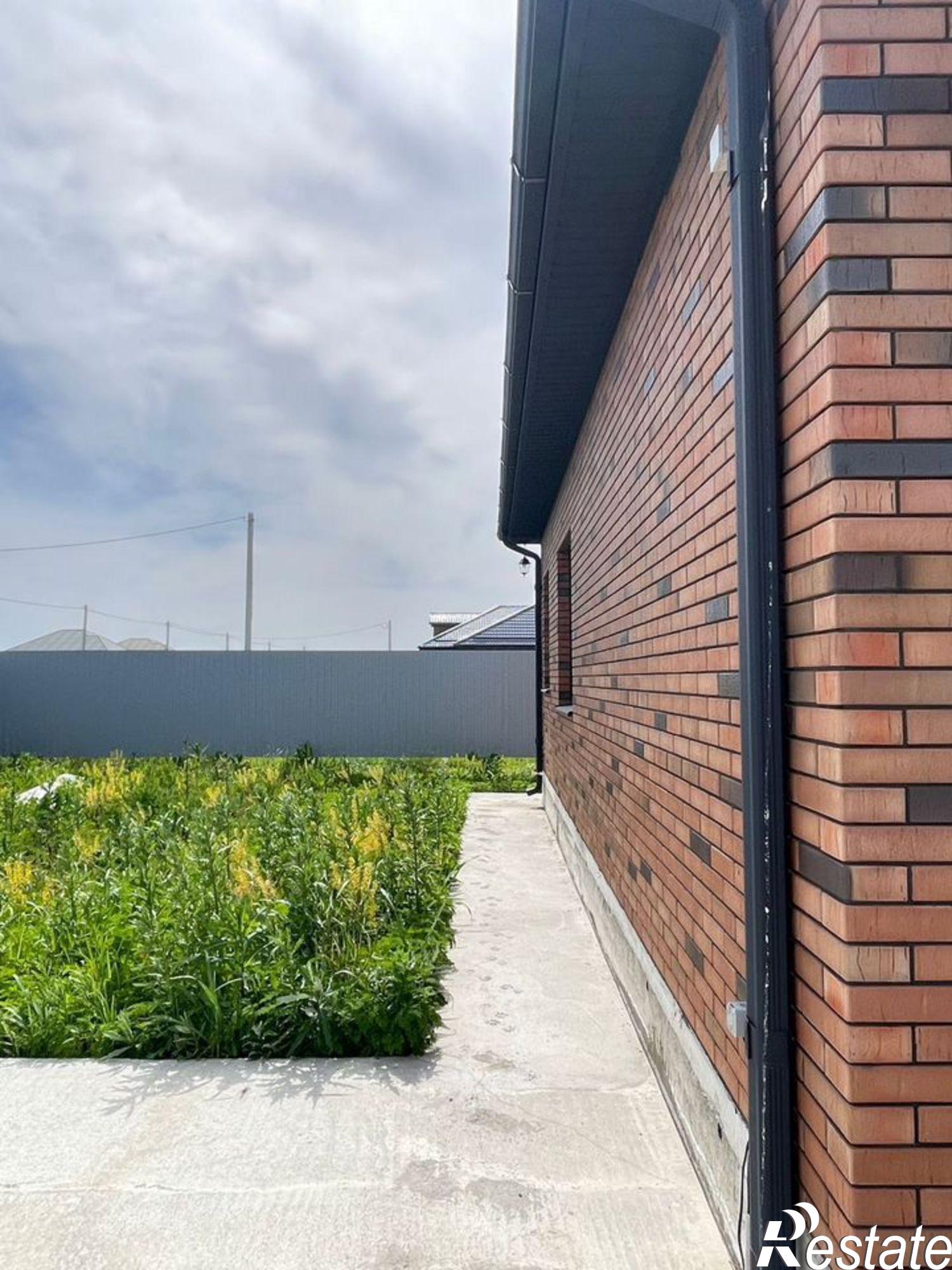 Купить дачу, дом, коттедж за 9 300 000 рублей на ул Белореченская, 13