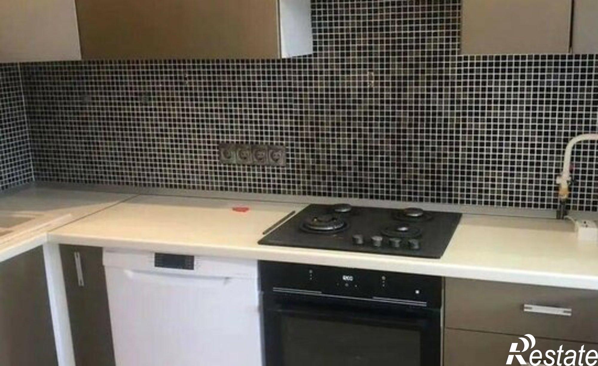 Купить квартиру за 5 900 000 рублей на ул Запорожская, 56