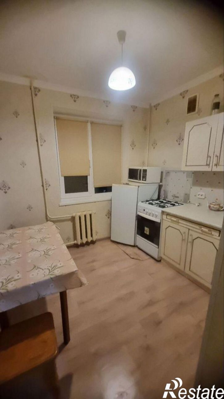 1-комн квартира улица Ленина, 100,  д. 100