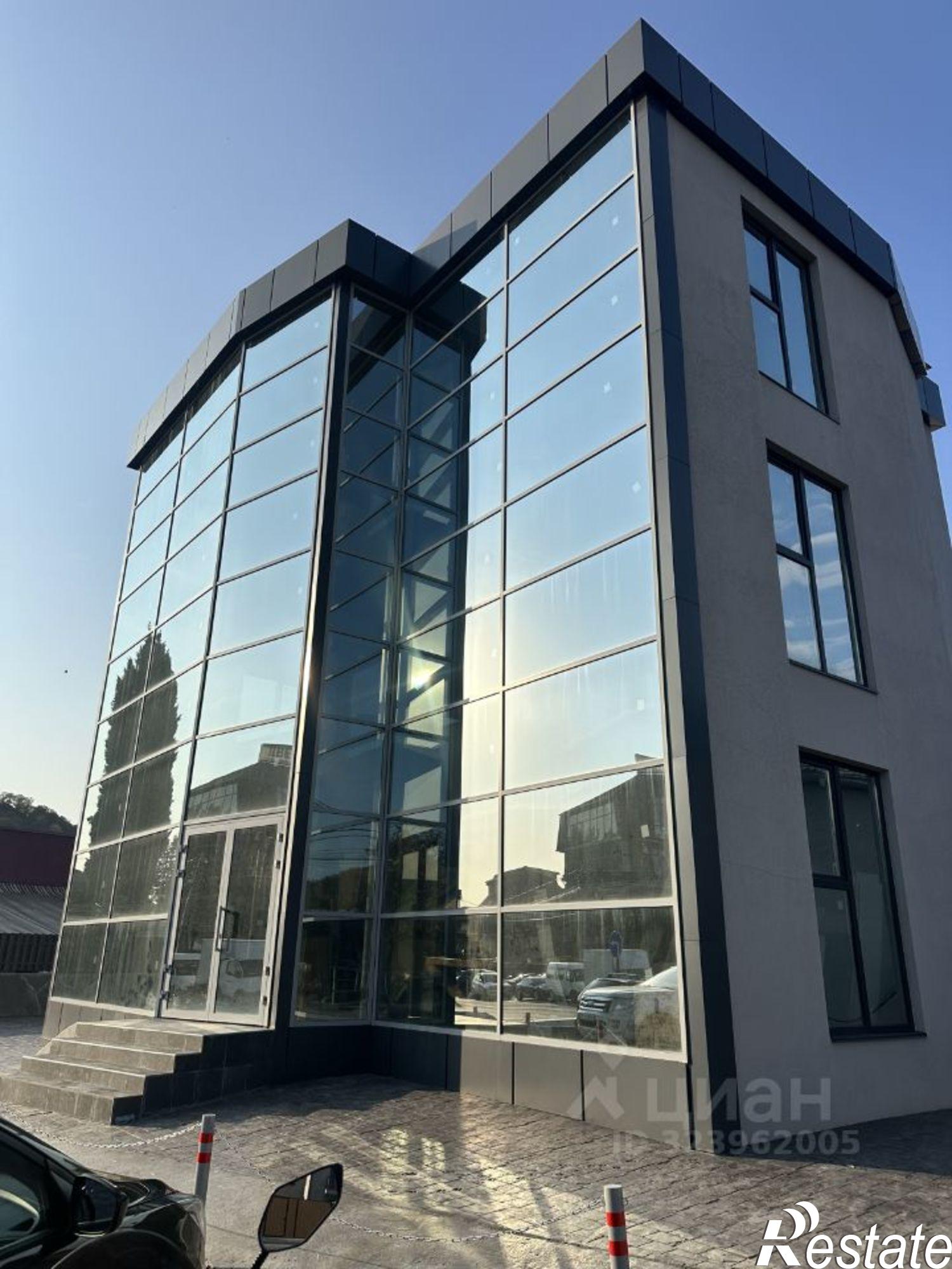 Купить ОСЗ, отдельно стоящее здание за 55 184 100 рублей на Сочи, Костромская улица, 109