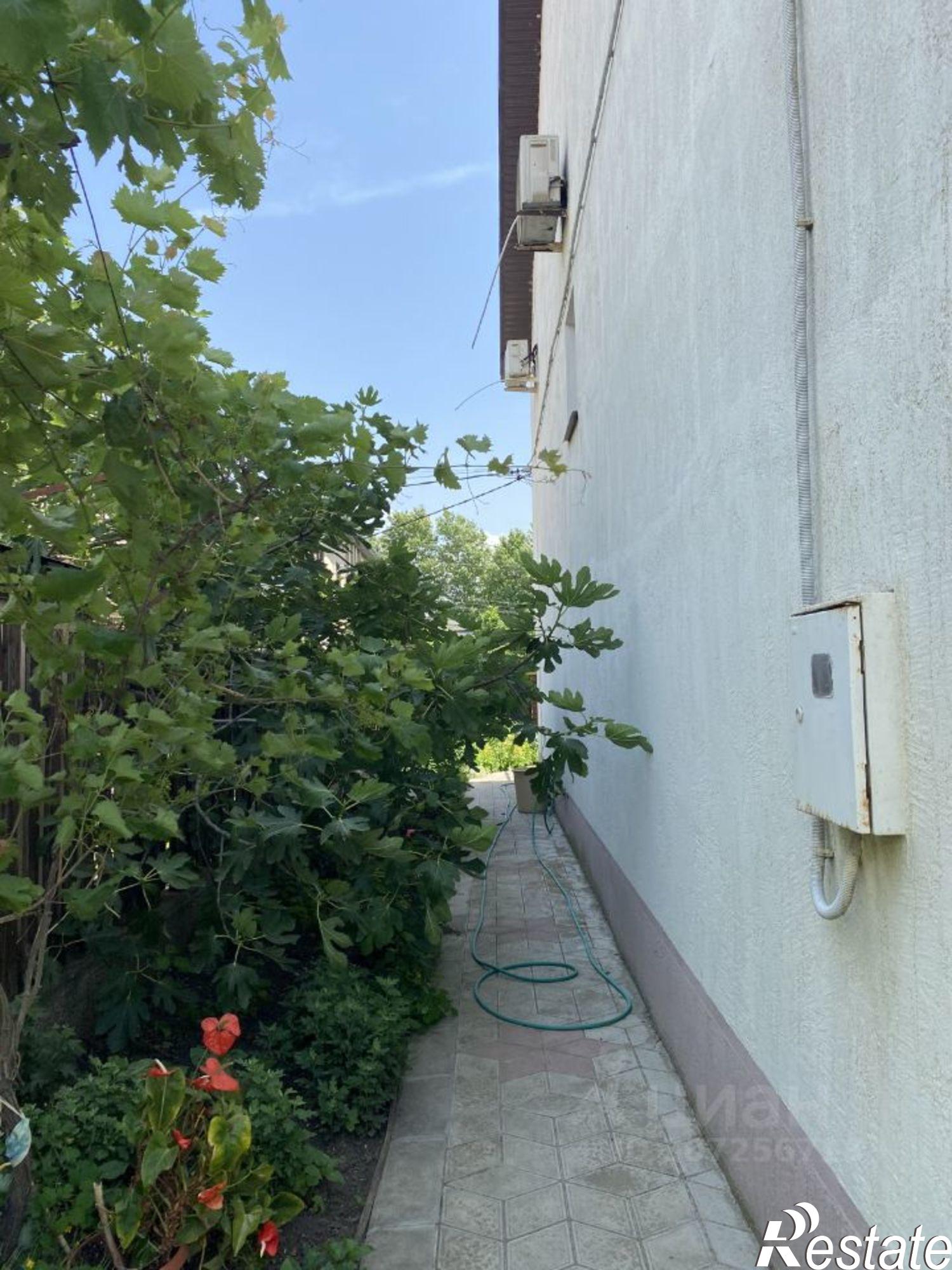 Купить дачу, дом, коттедж за 11 800 000 рублей на Совхозная улица, 15А