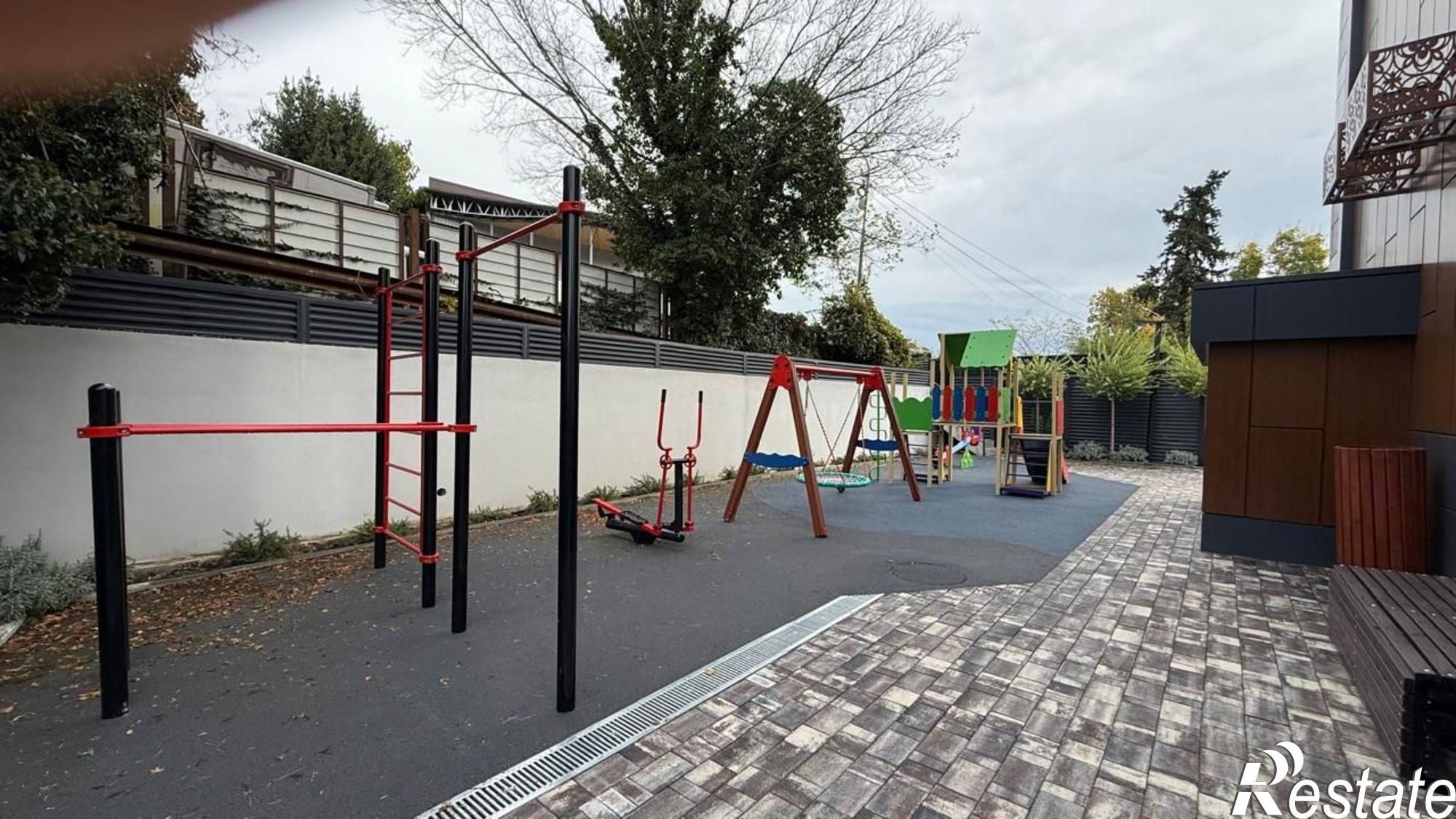 Купить квартиру за 6 460 000 рублей на Туапсе, улица Клары Цеткин