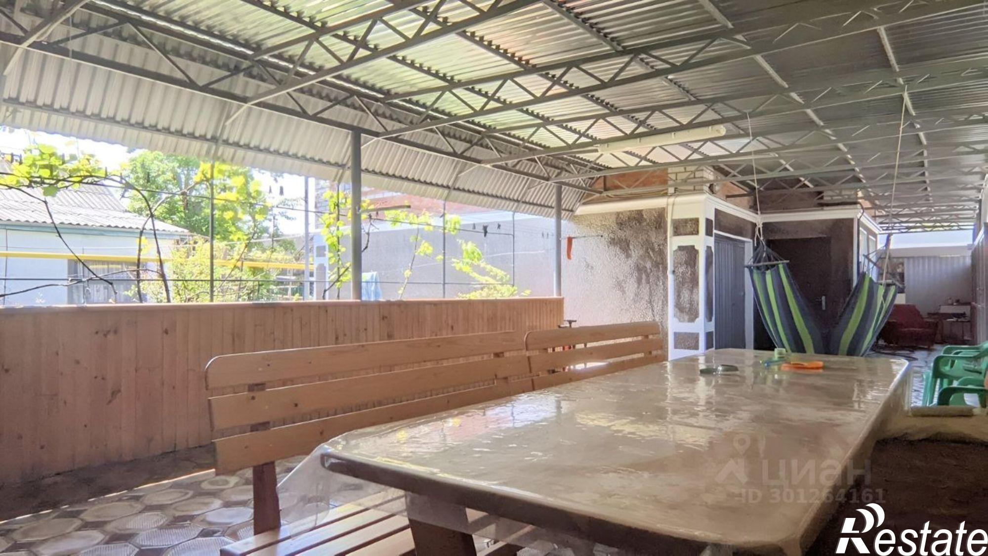 Купить дачу, дом, коттедж за 7 300 000 рублей на Крымск, улица Тургенева, 17