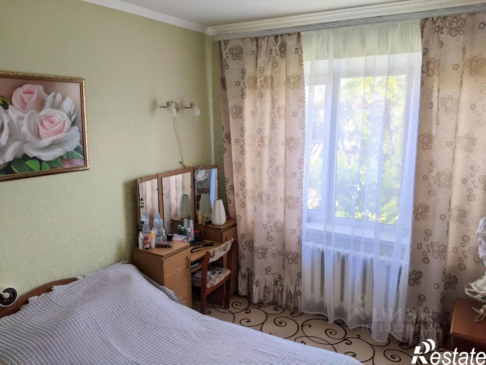 Купить дачу, дом, коттедж за 7 300 000 рублей на Крымск, улица Тургенева, 17