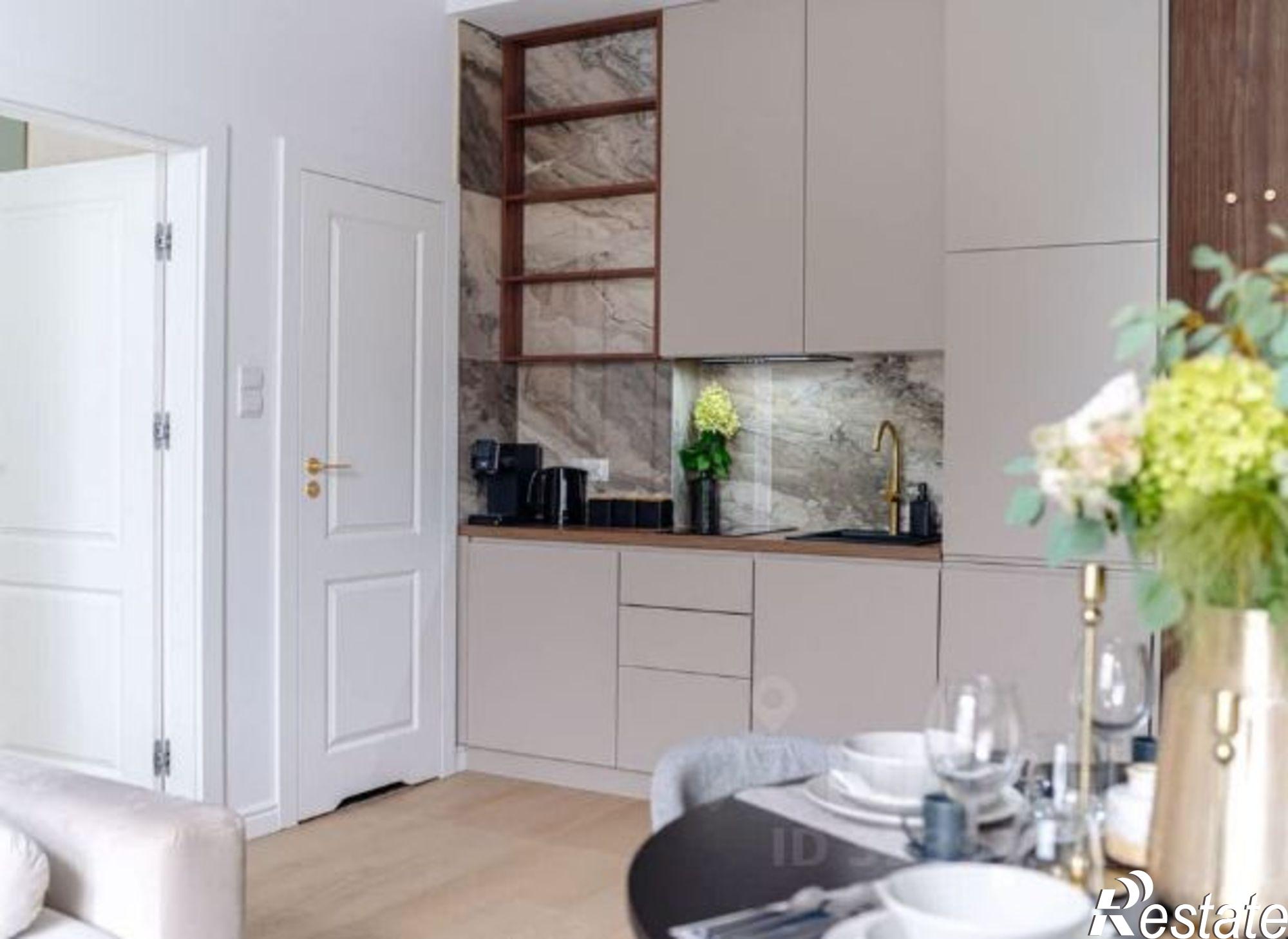 Купить квартиру за 13 000 000 рублей на Парусная улица, 7