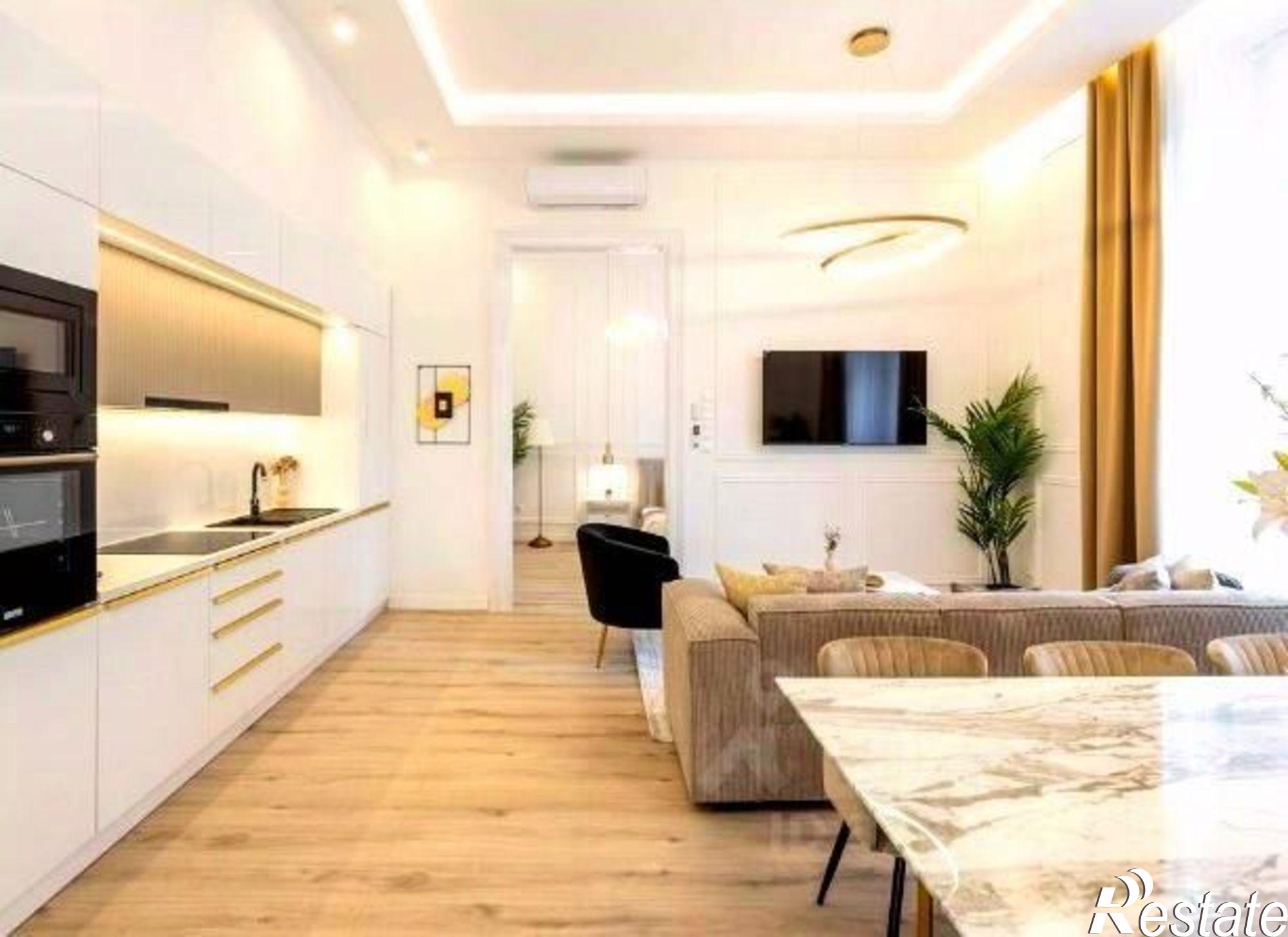 Купить квартиру за 24 500 000 рублей на Парусная улица, 7