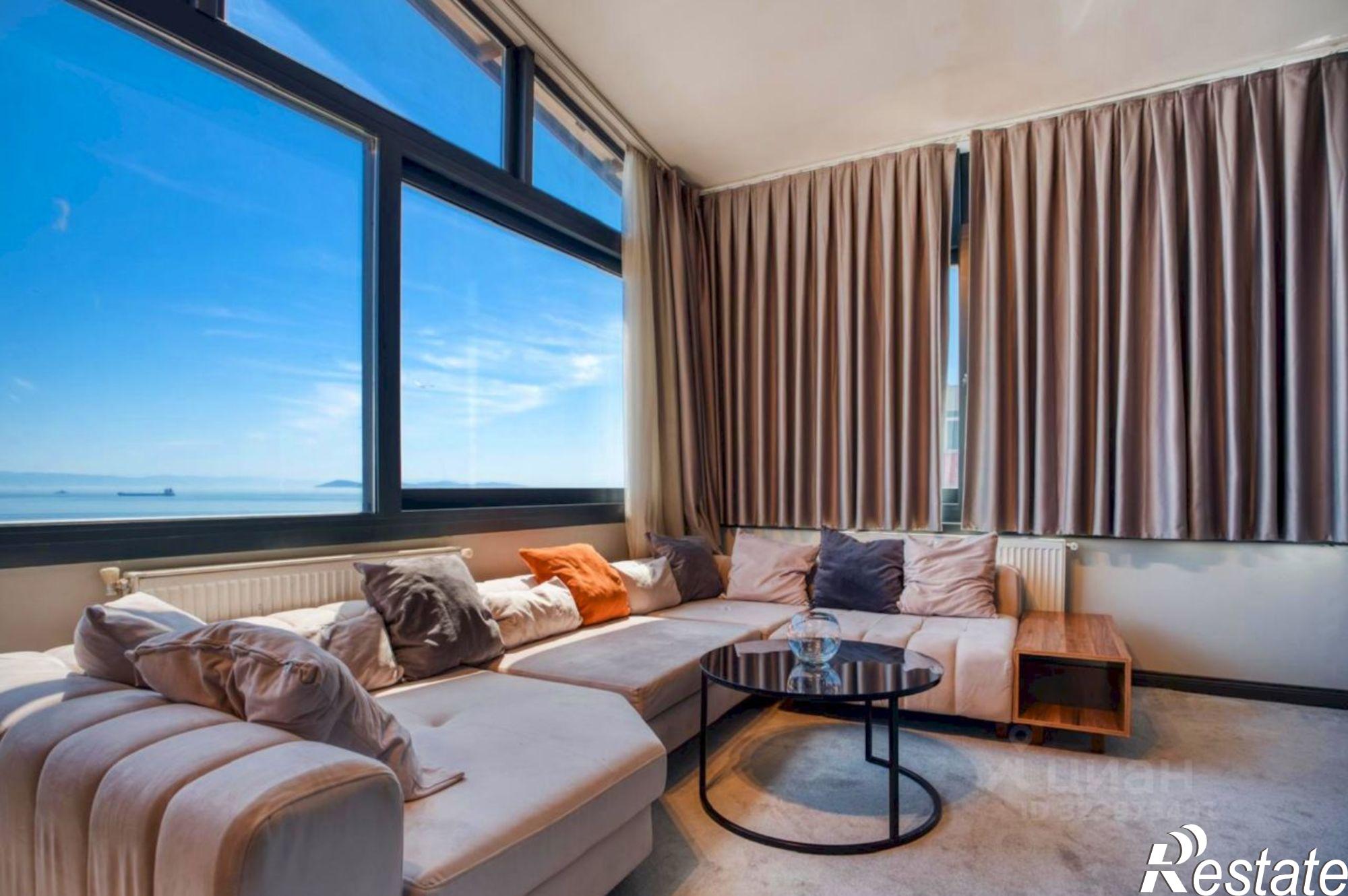 Купить квартиру за 30 200 000 рублей на улица Урицкого, 30