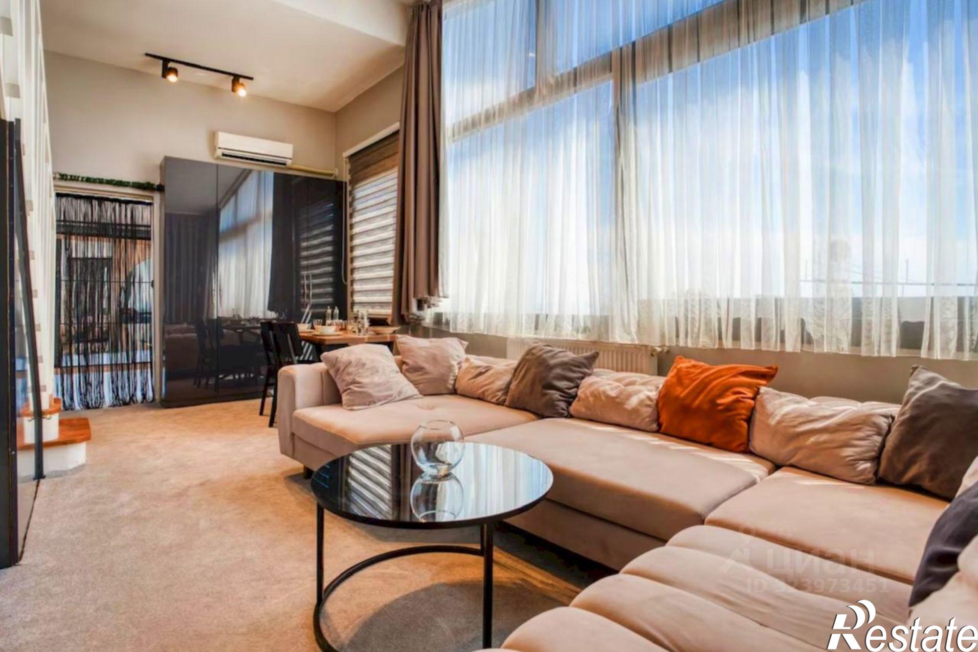 Купить квартиру за 30 200 000 рублей на улица Урицкого, 30