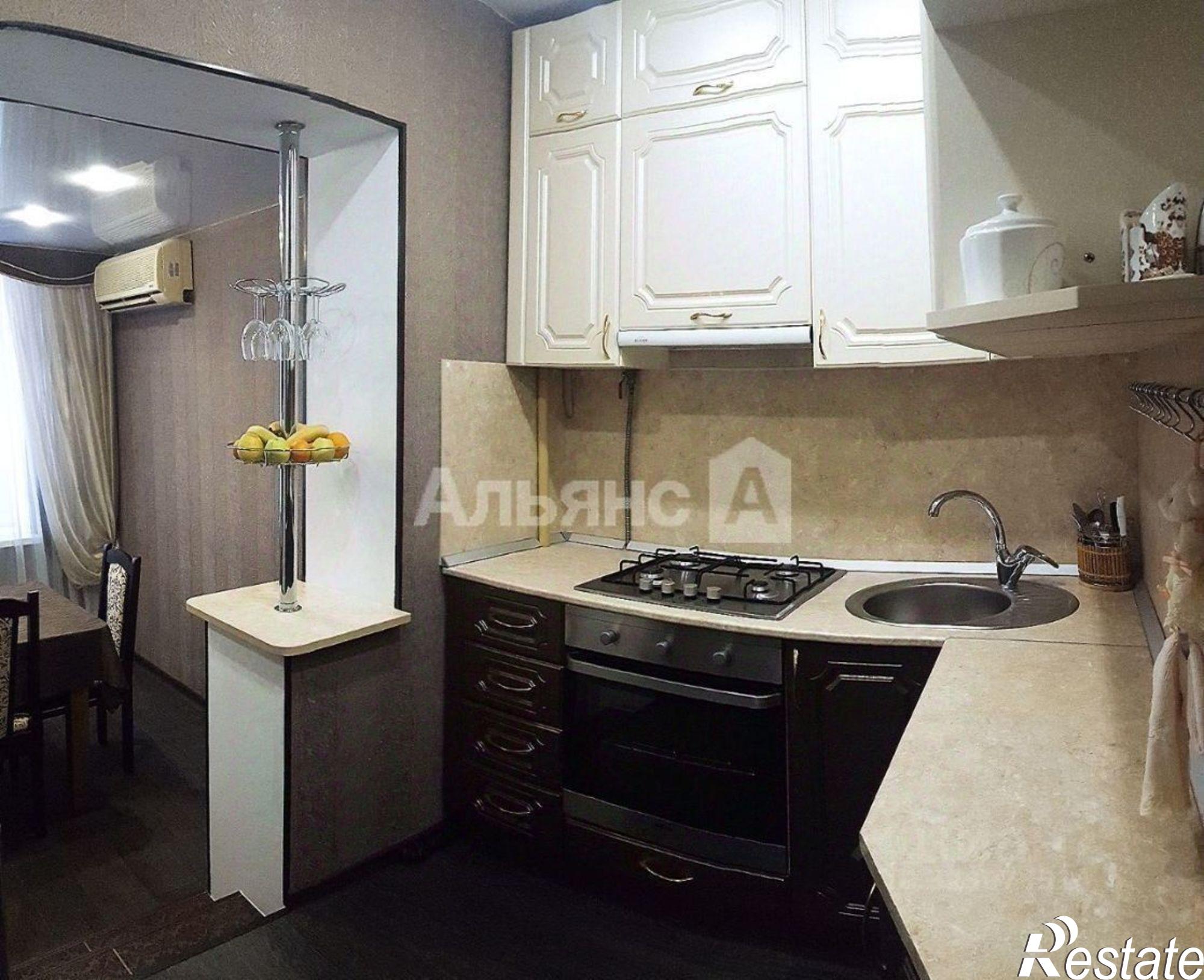 Купить квартиру за 5 997 000 рублей на Ярморочный пер, 22