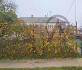 4-комн, 44кв м, этаж 1/2 ул Титова, 4