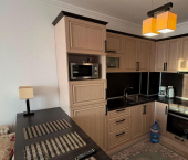 2-комн, 69кв м, этаж 2/4 б-р Надежд, 6/2